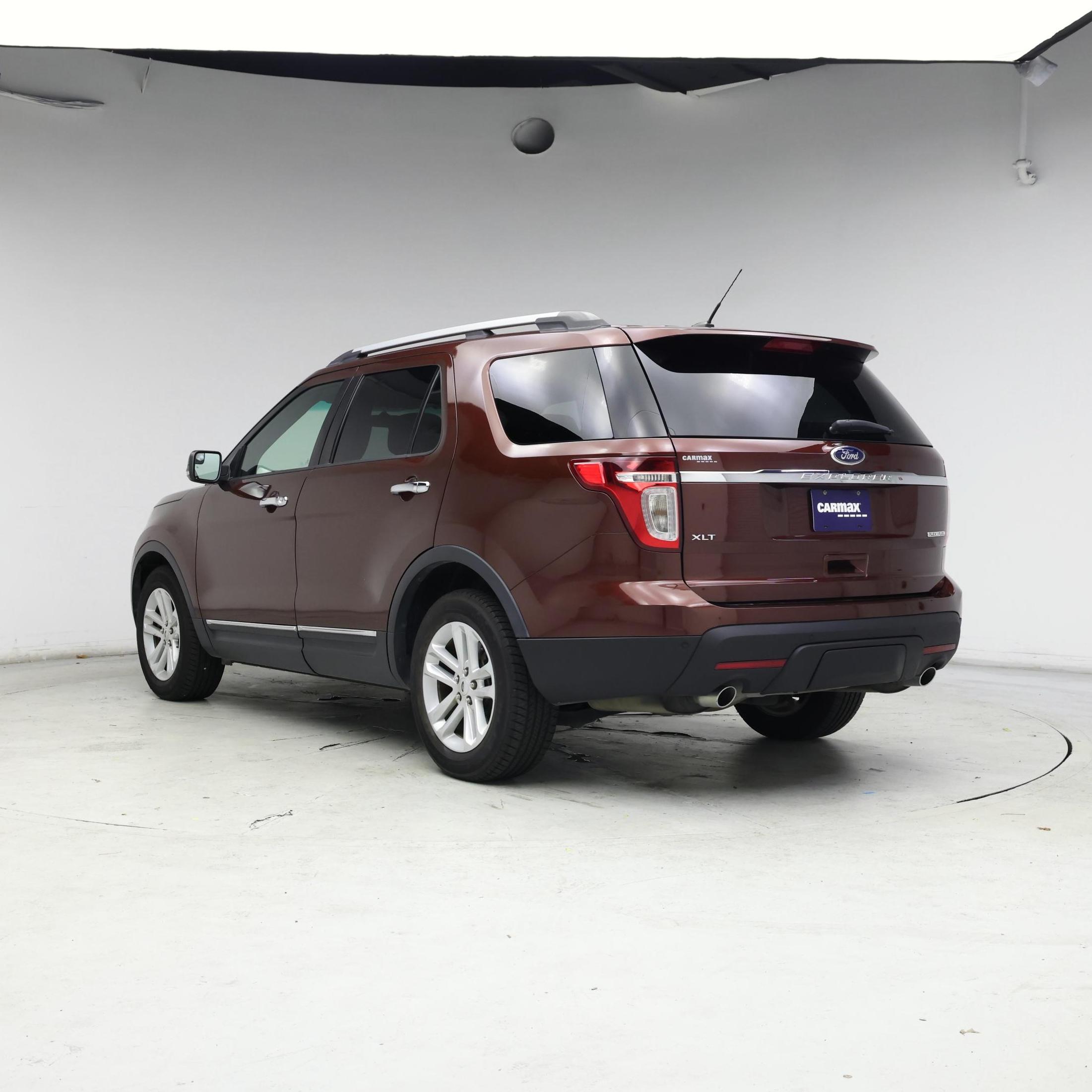Thumbnail: 2015 Ford Explorer - 2