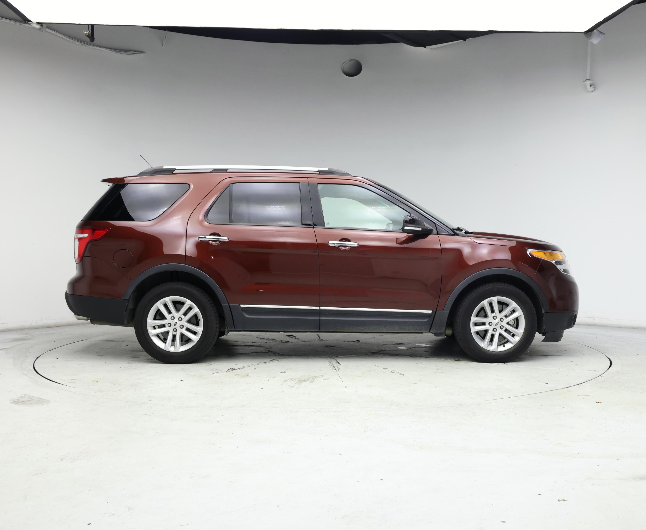 Thumbnail: 2015 Ford Explorer - 7