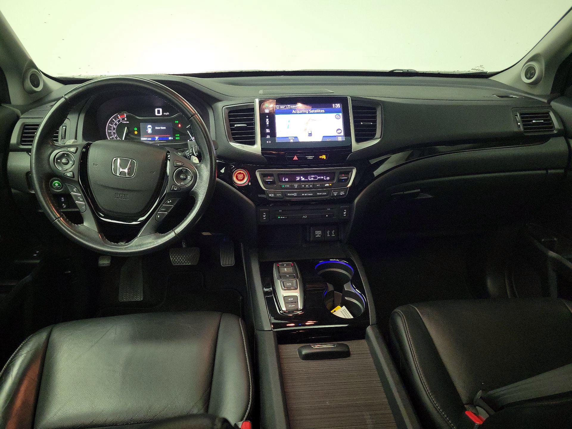 Thumbnail: 2016 Honda Pilot - 9