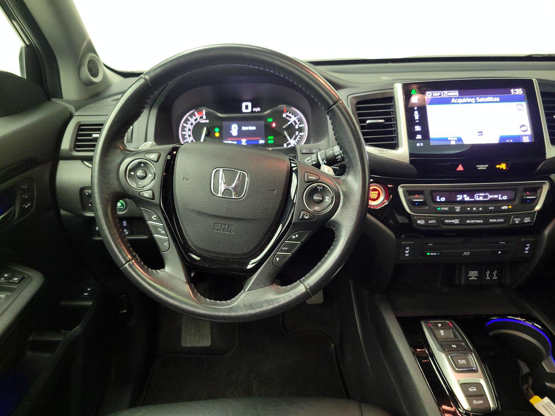 Thumbnail: 2016 Honda Pilot - 10
