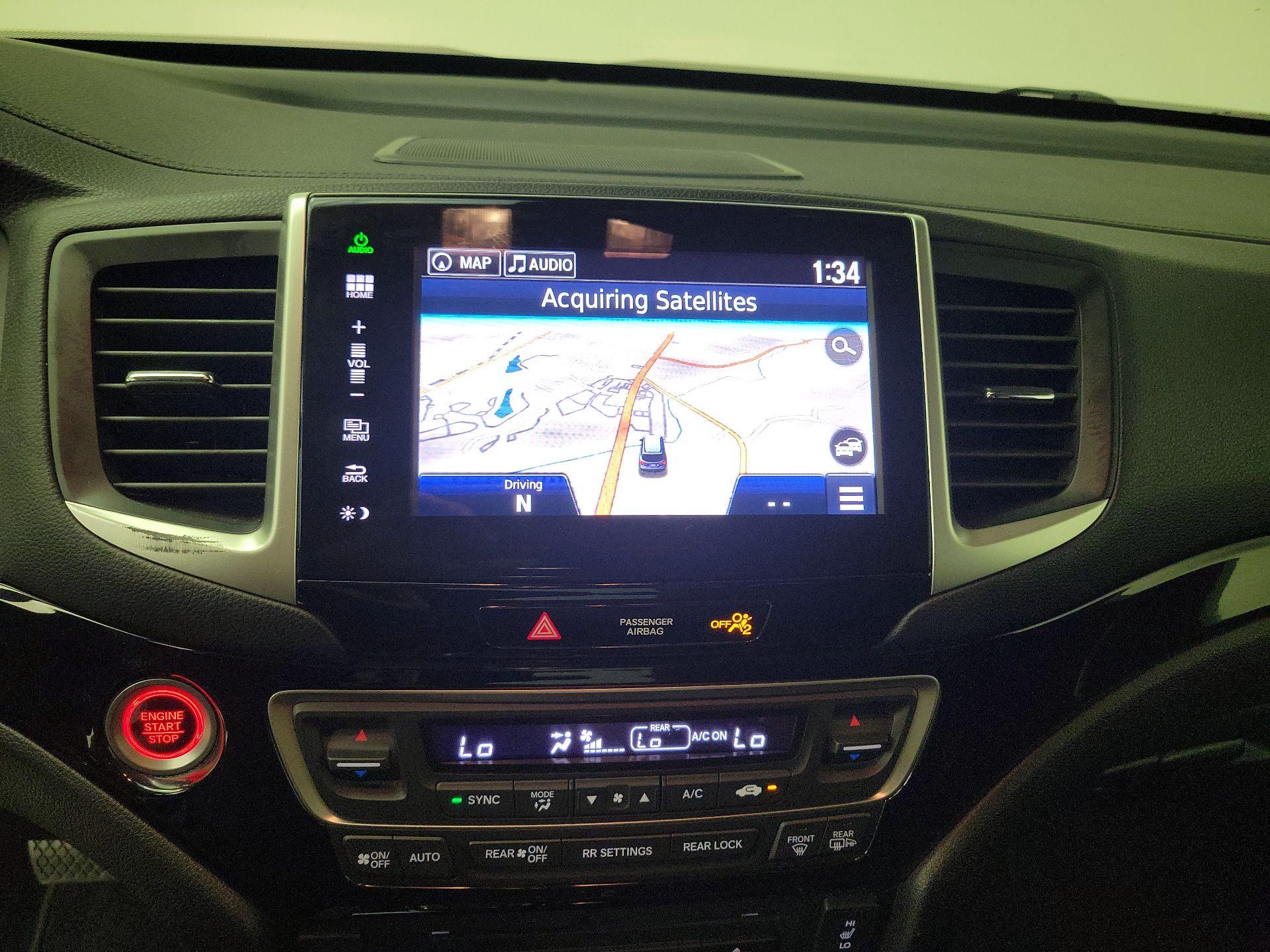 Thumbnail: 2016 Honda Pilot - 14