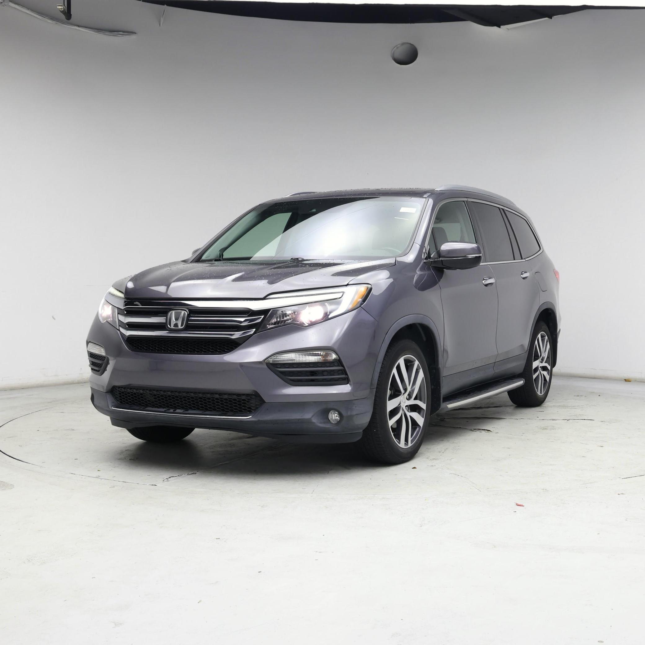 Thumbnail: 2016 Honda Pilot - 4