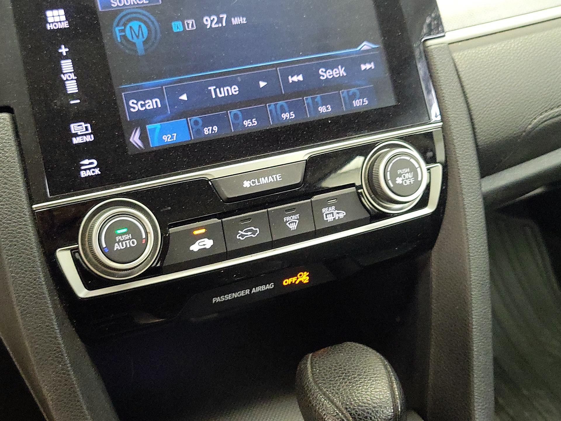 Thumbnail: 2016 Honda Civic - 16