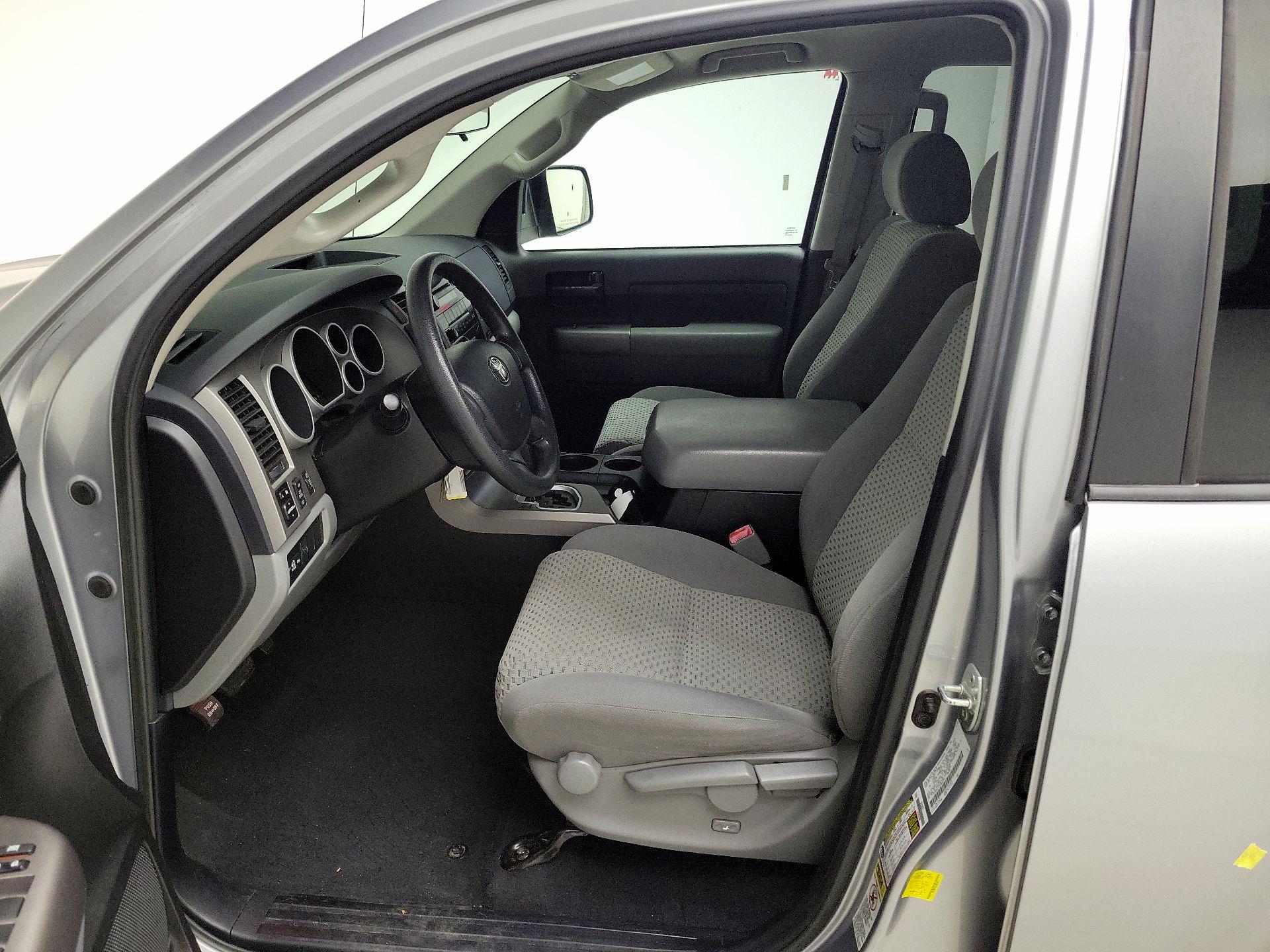 Thumbnail: 2013 Toyota Tundra - 11