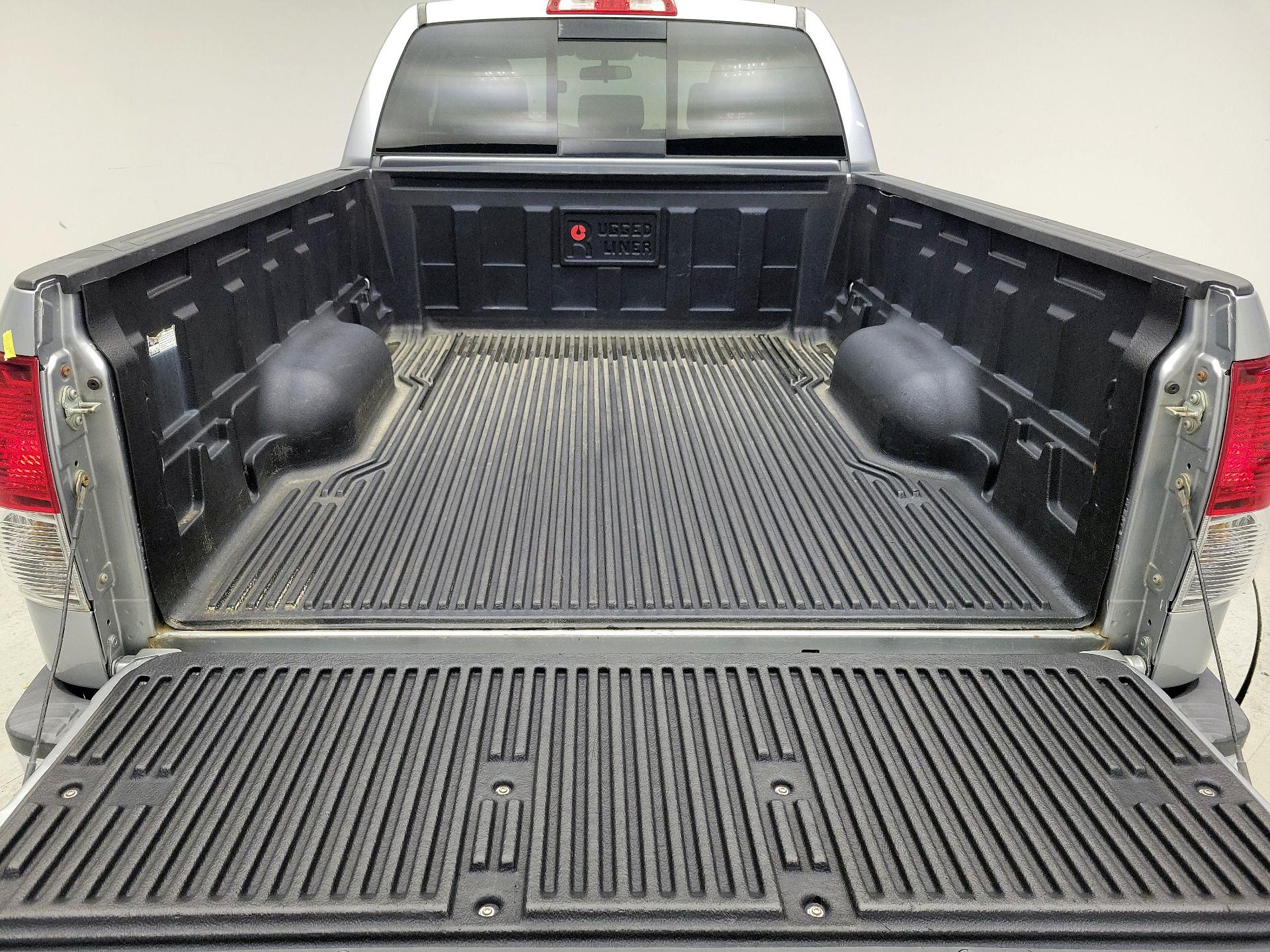 Thumbnail: 2013 Toyota Tundra - 19