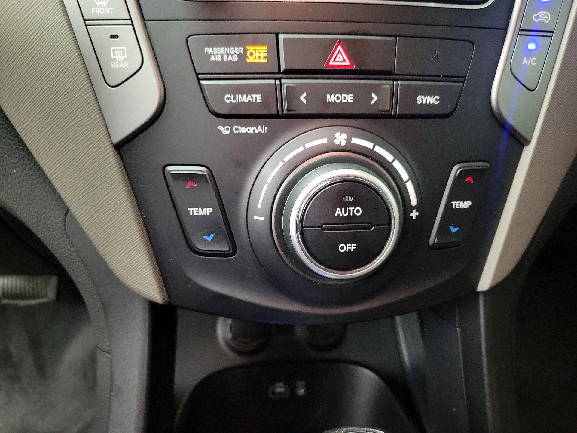 Thumbnail: 2018 Hyundai Santa Fe - 16