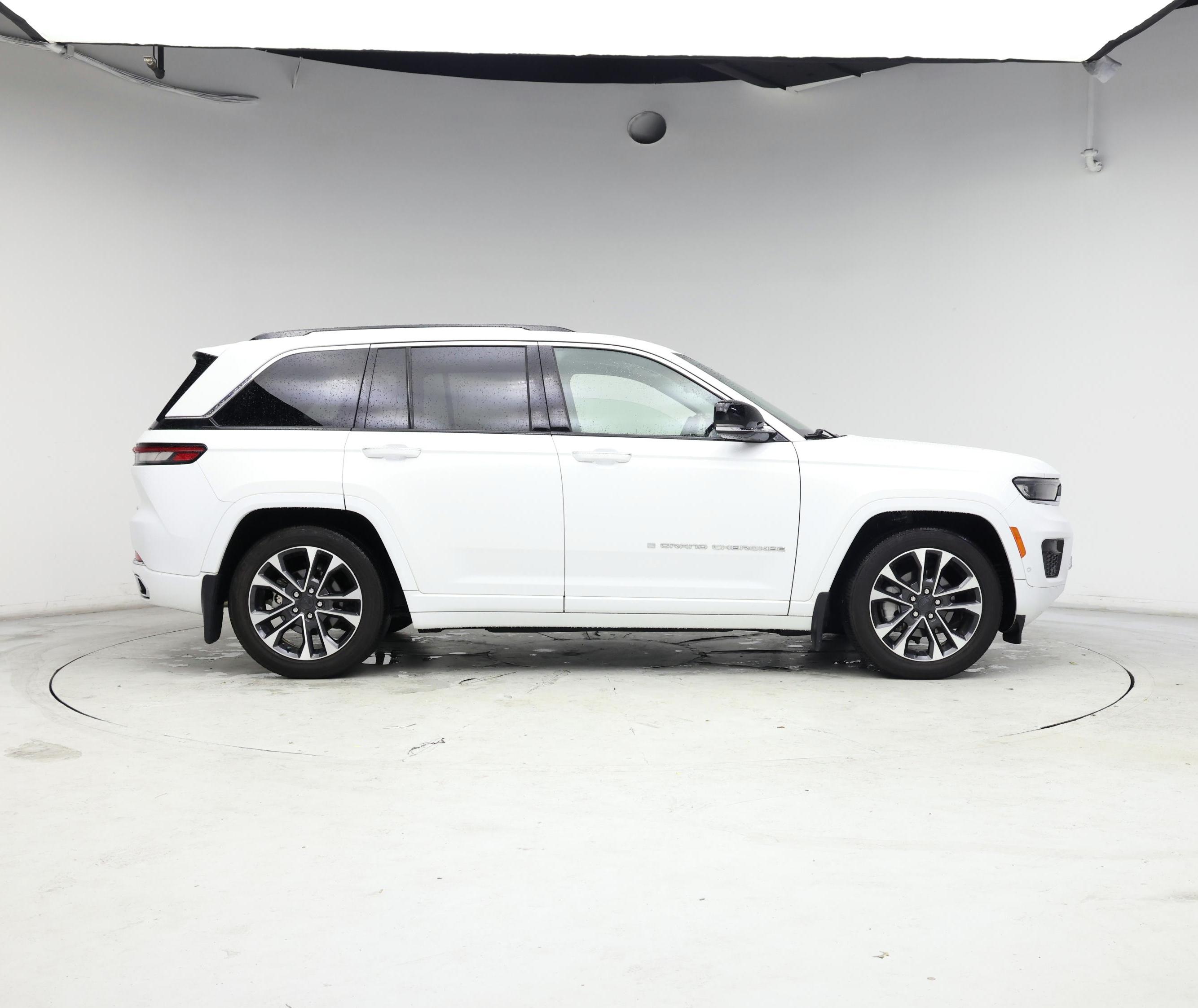 Thumbnail: 2023 Jeep Grand Cherokee - 7