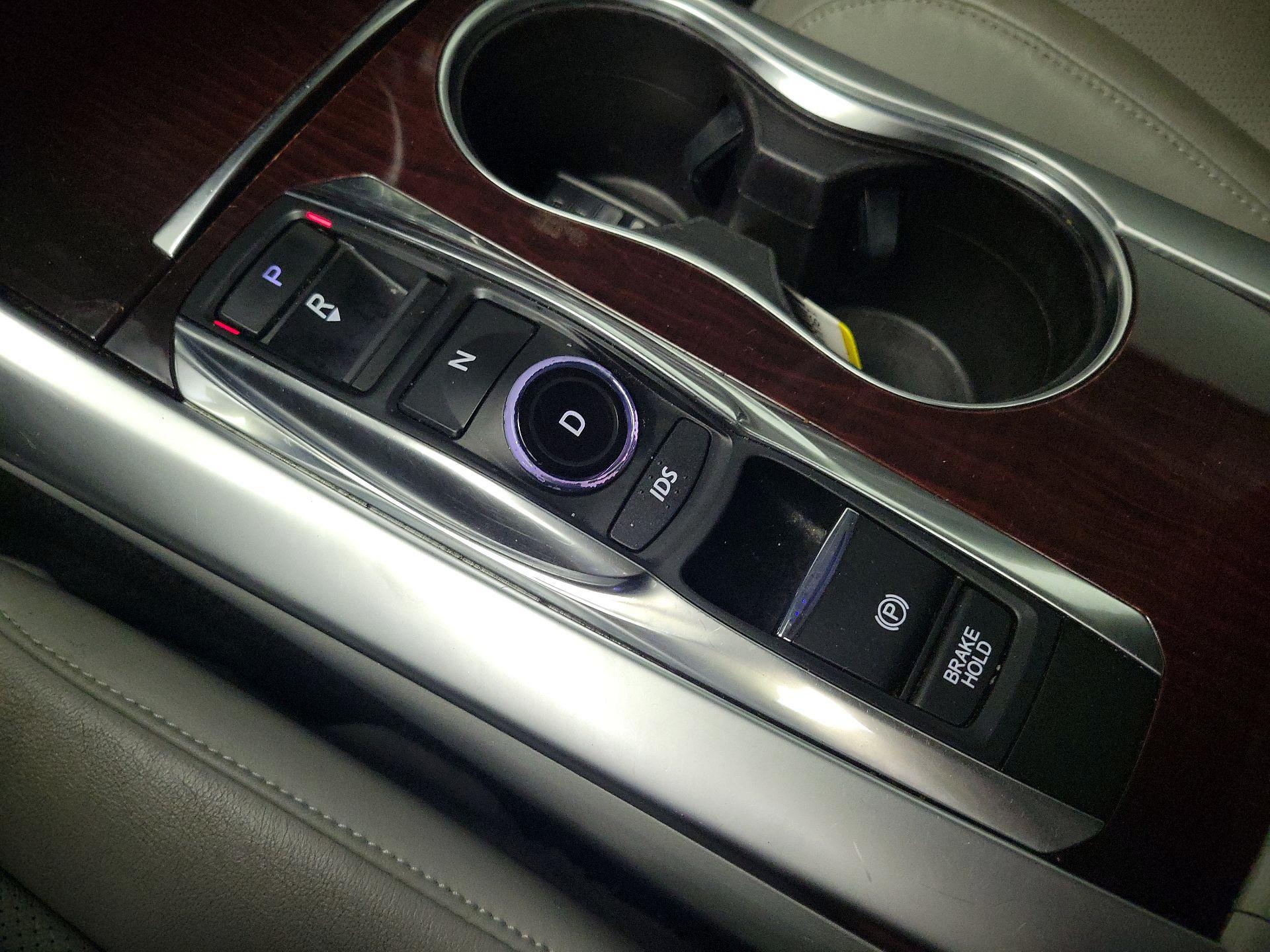 Thumbnail: 2015 Acura TLX - 17