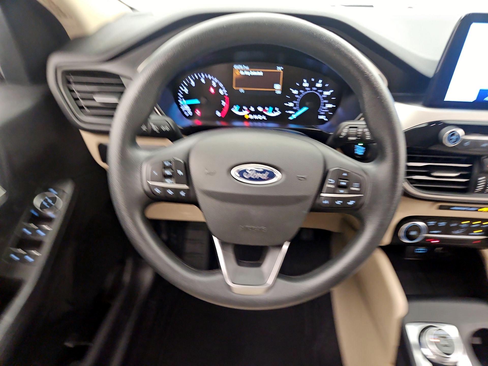 Thumbnail: 2020 Ford Escape - 10