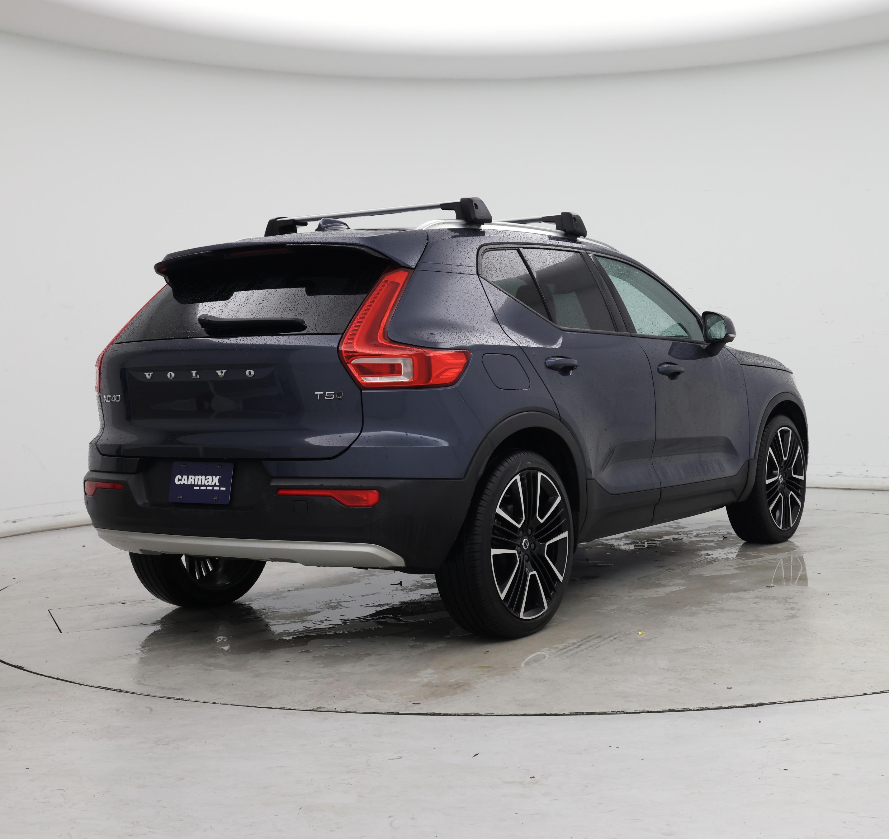 Thumbnail: 2022 Volvo XC40 - 8