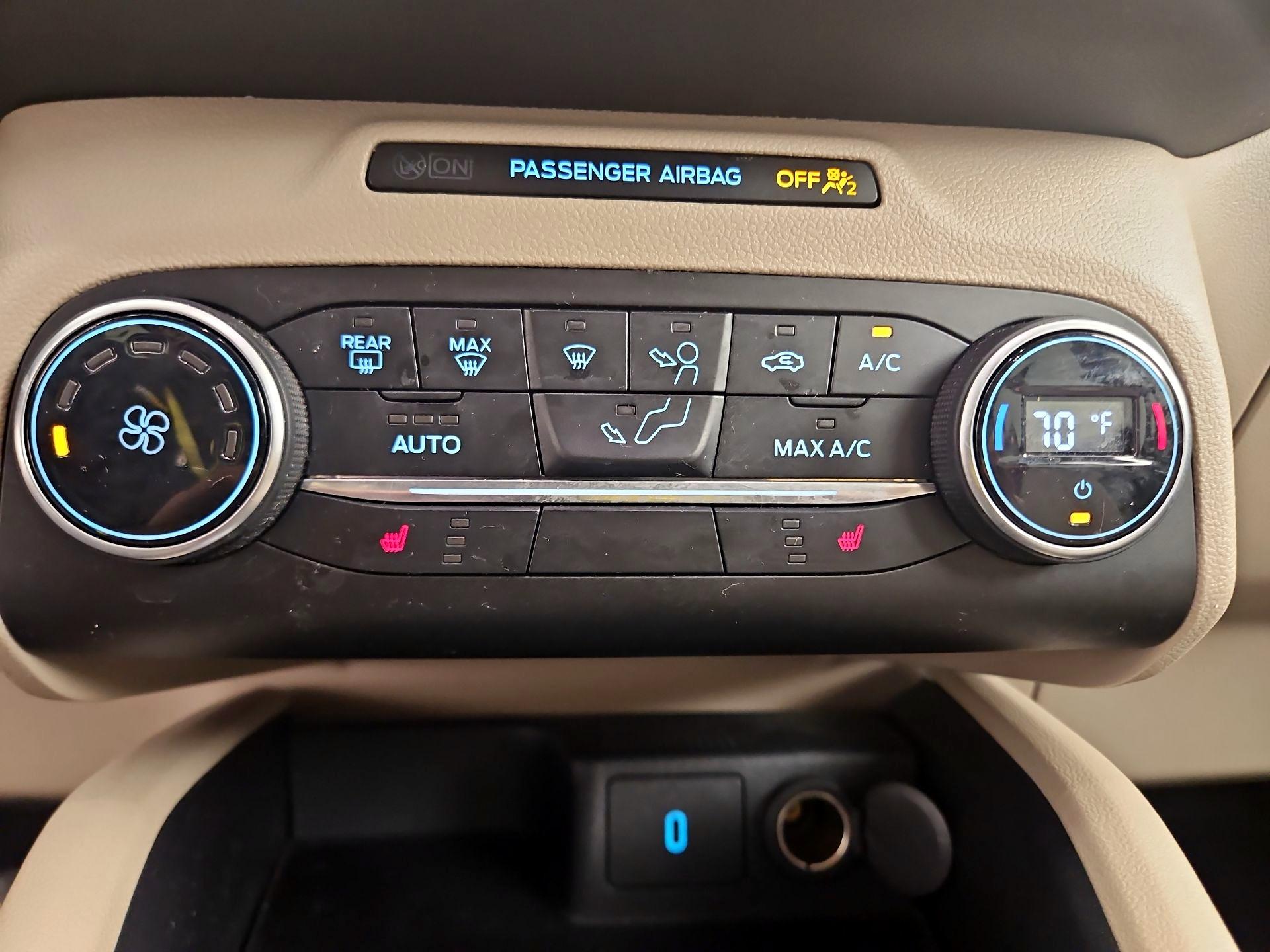 Thumbnail: 2020 Ford Escape - 16