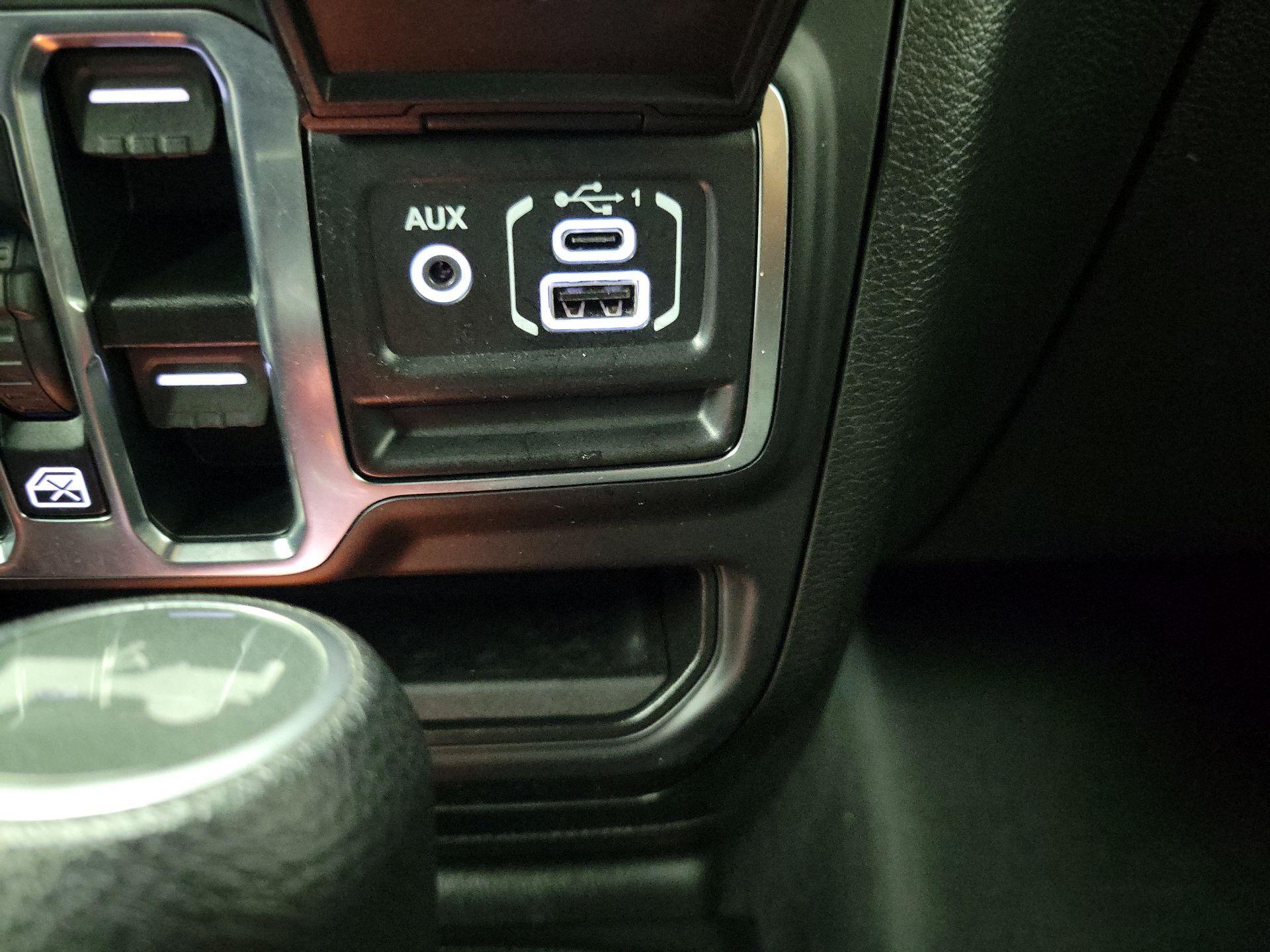 Thumbnail: 2021 Jeep Wrangler - 19