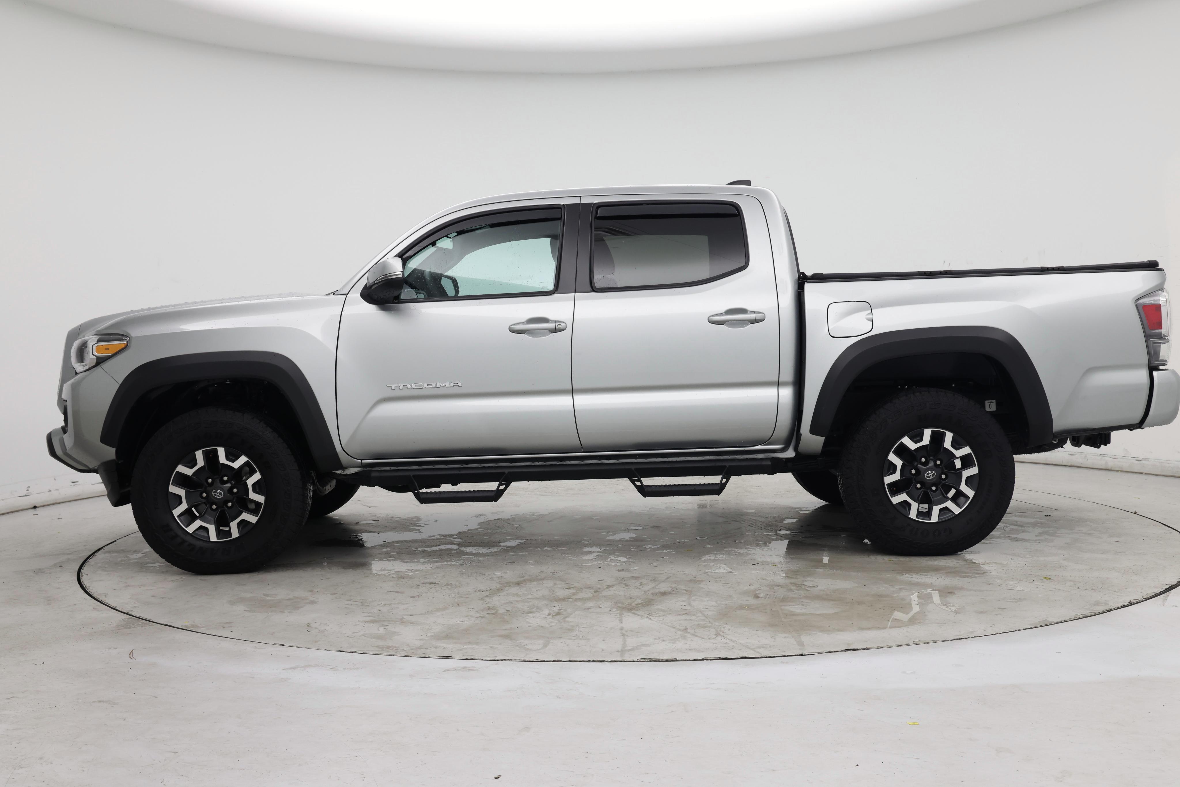 Thumbnail: 2023 Toyota Tacoma - 3