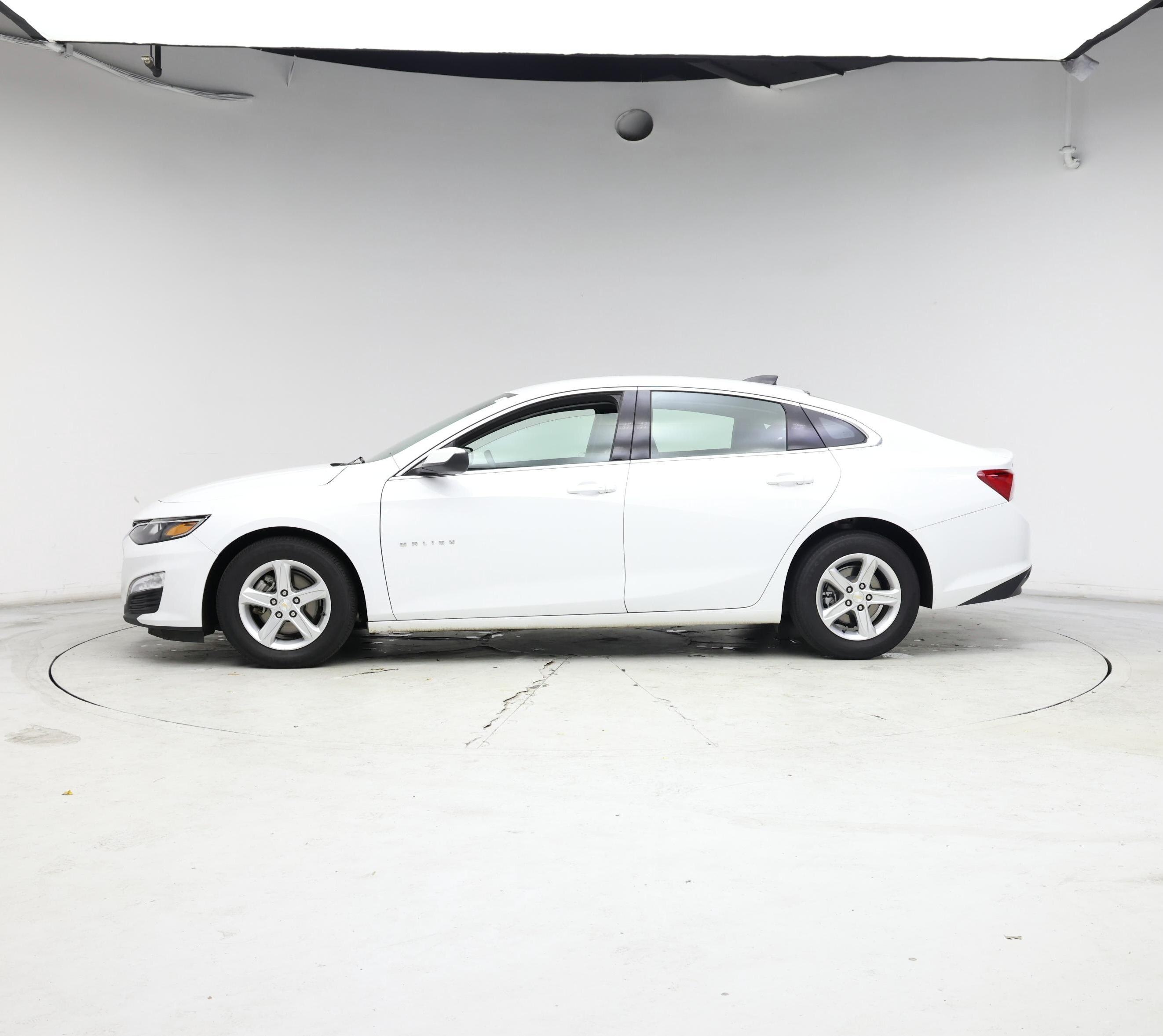 Thumbnail: 2023 Chevrolet Malibu - 3