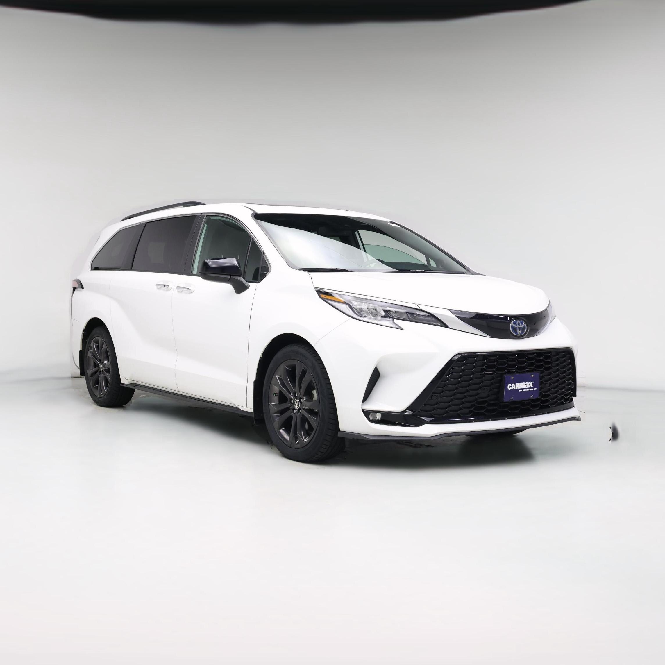 Thumbnail: 2023 Toyota Sienna - 1