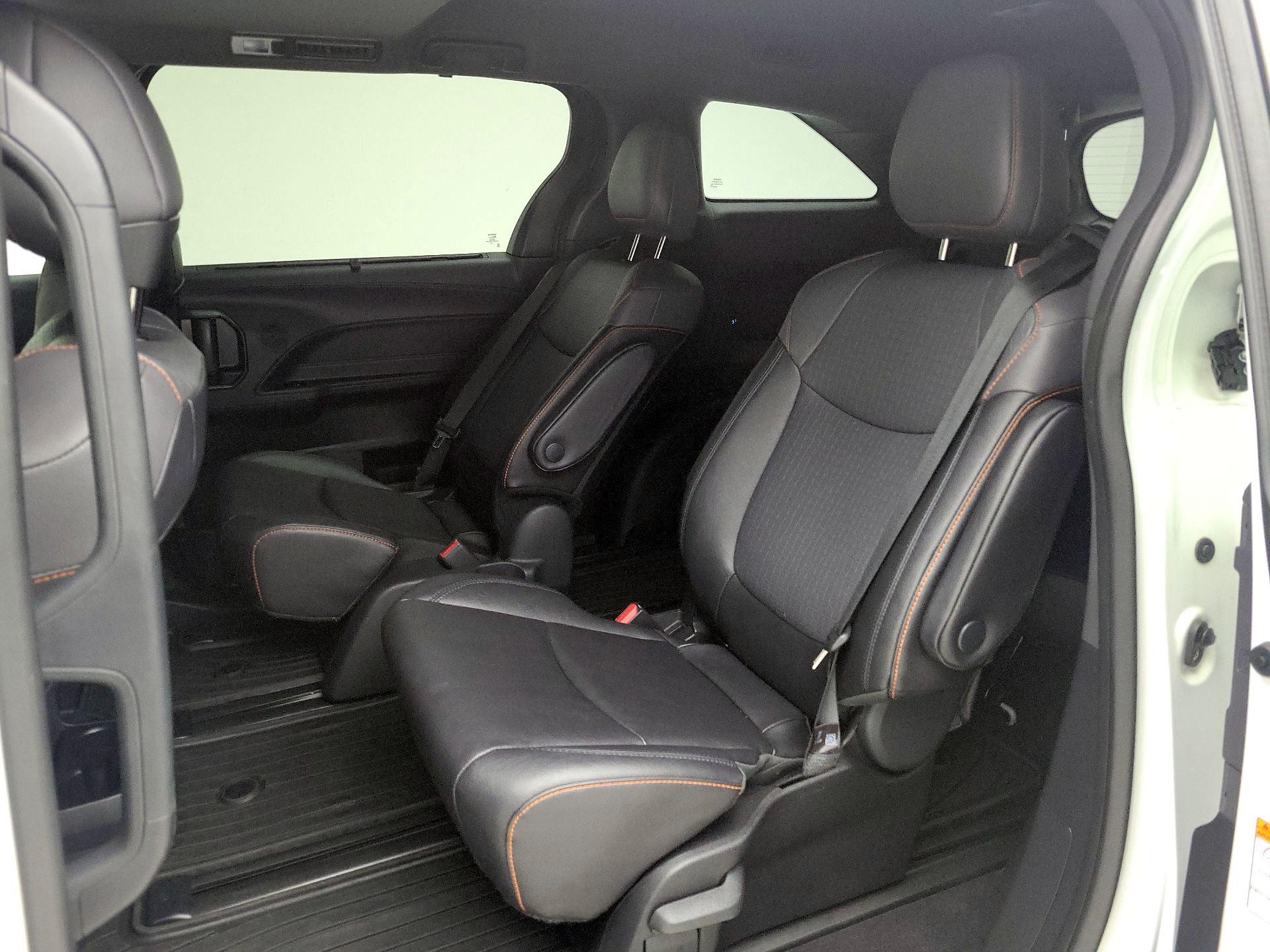 Thumbnail: 2023 Toyota Sienna - 19