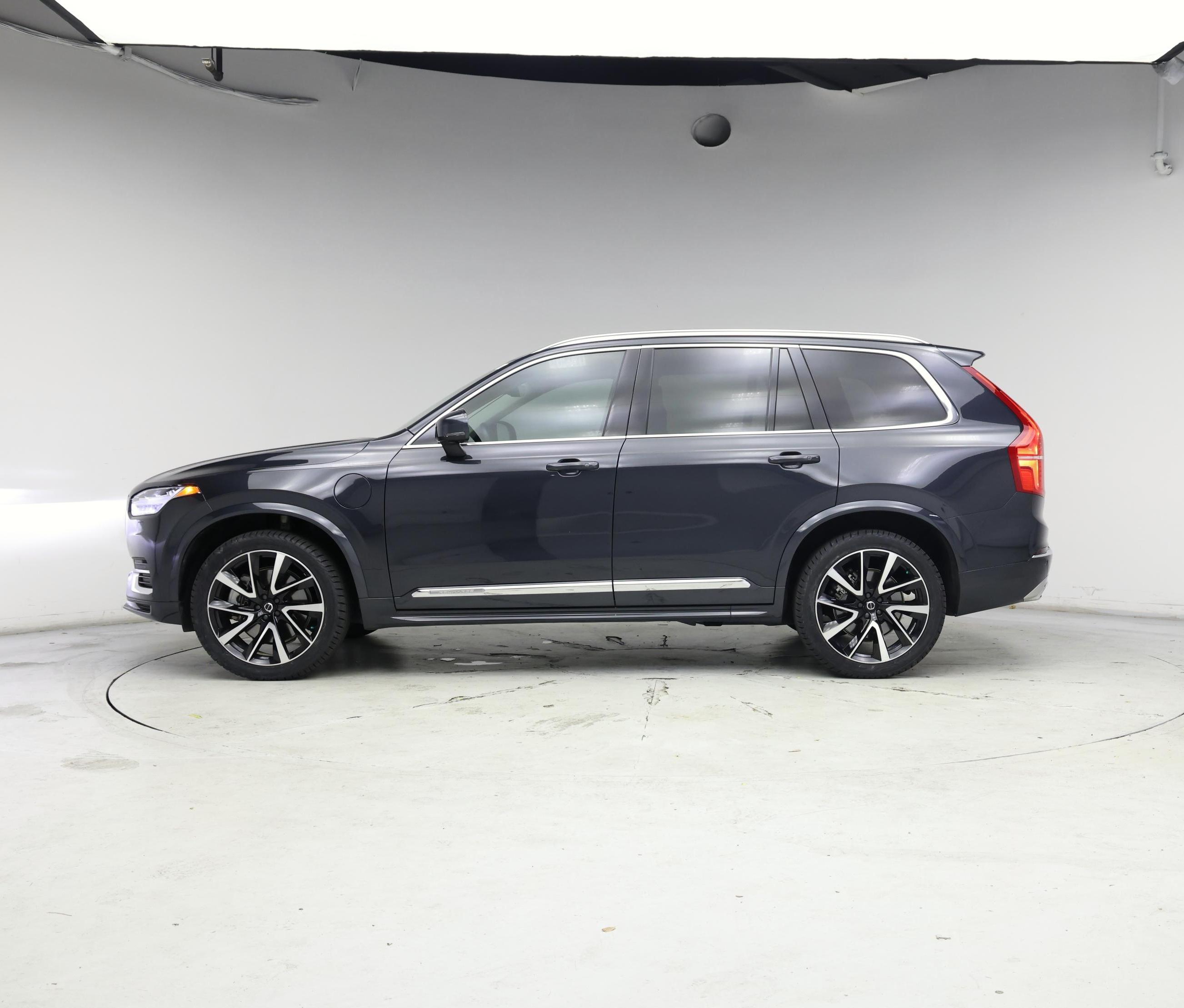 Thumbnail: 2021 Volvo XC90 - 3