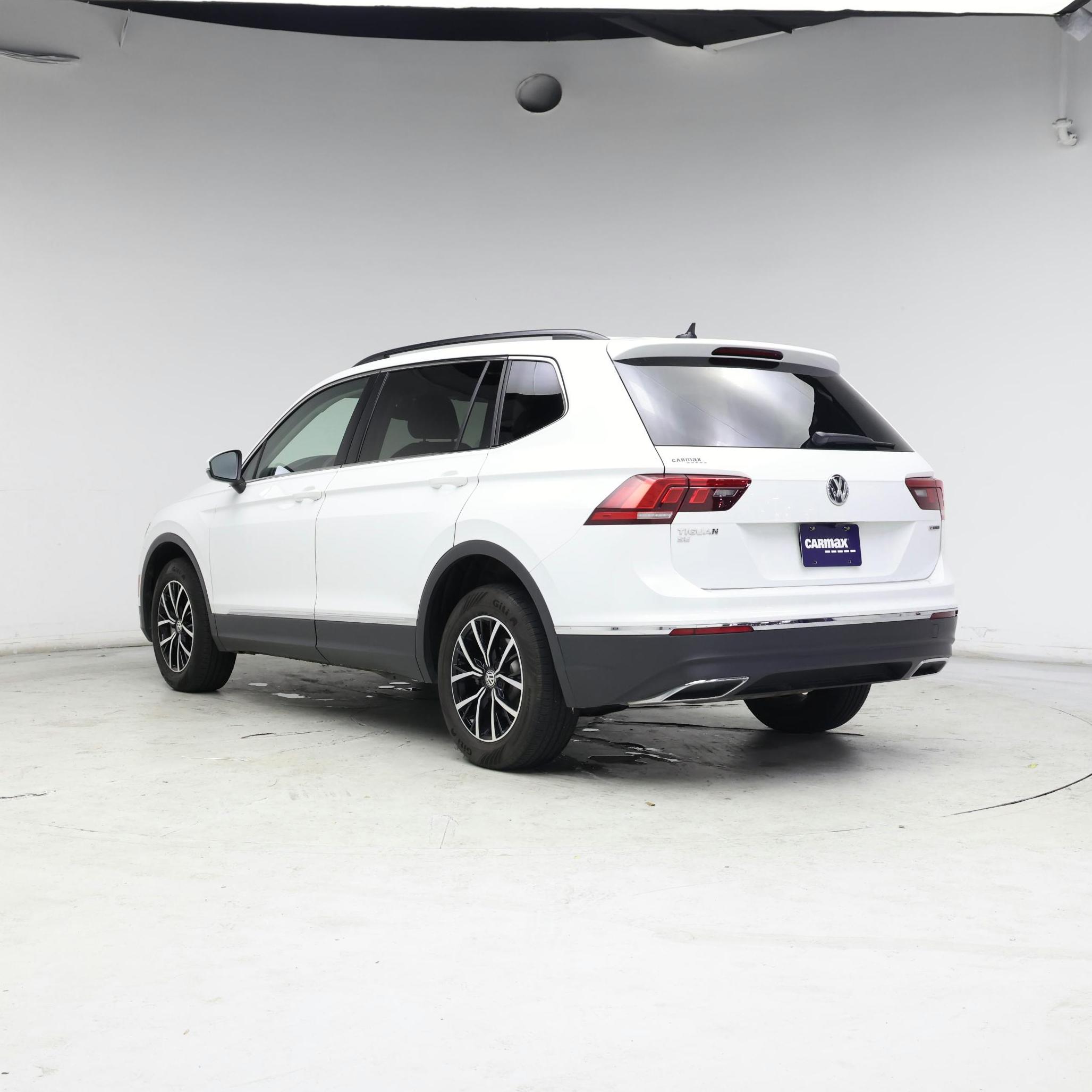 Thumbnail: 2021 Volkswagen Tiguan - 2