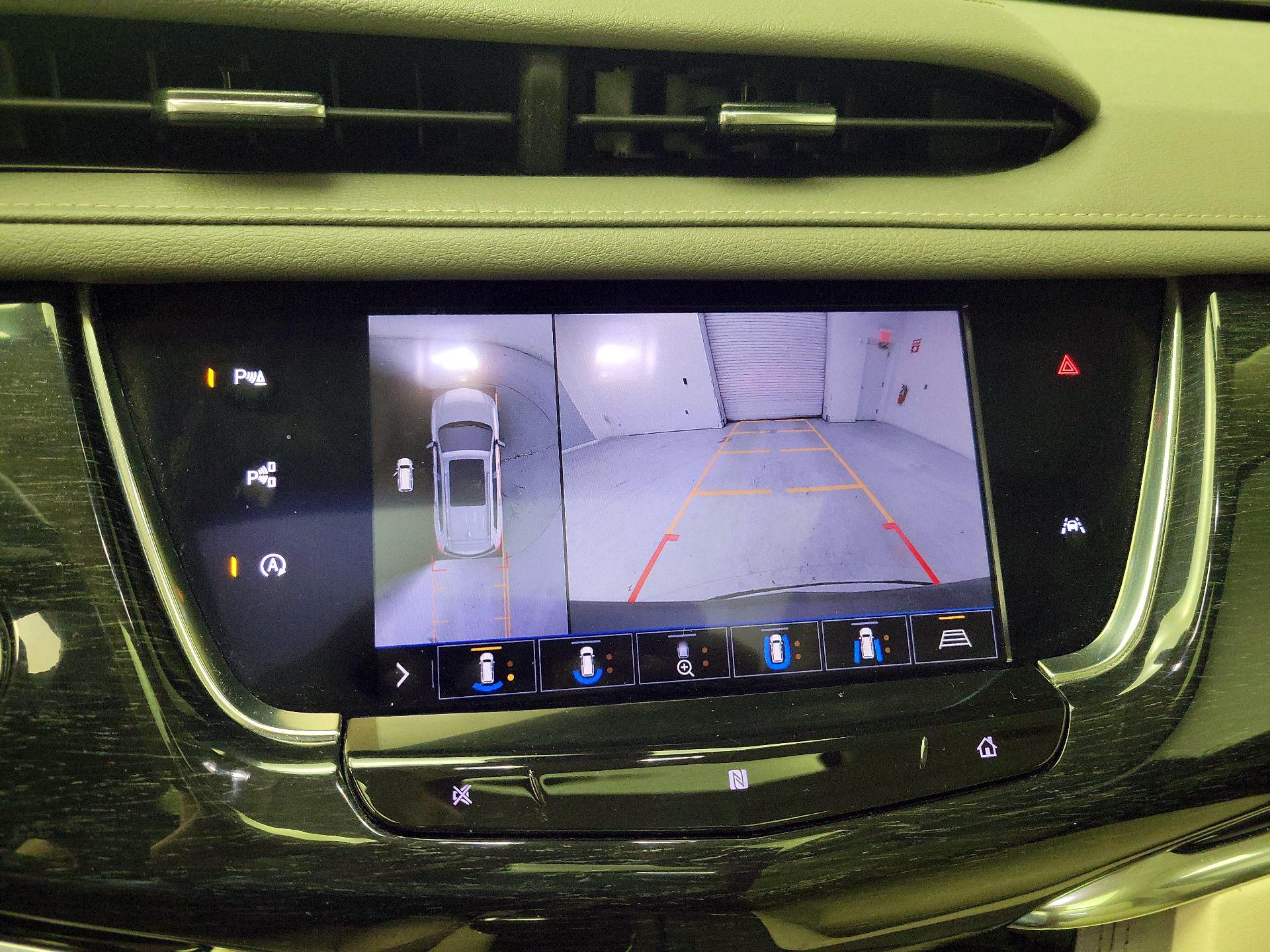 Thumbnail: 2020 Cadillac XT6 - 14