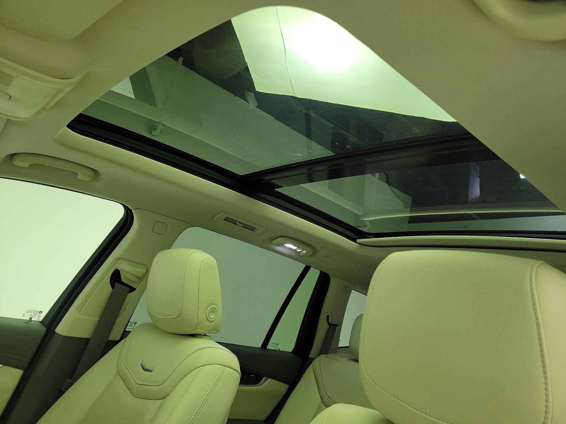 Thumbnail: 2020 Cadillac XT6 - 19