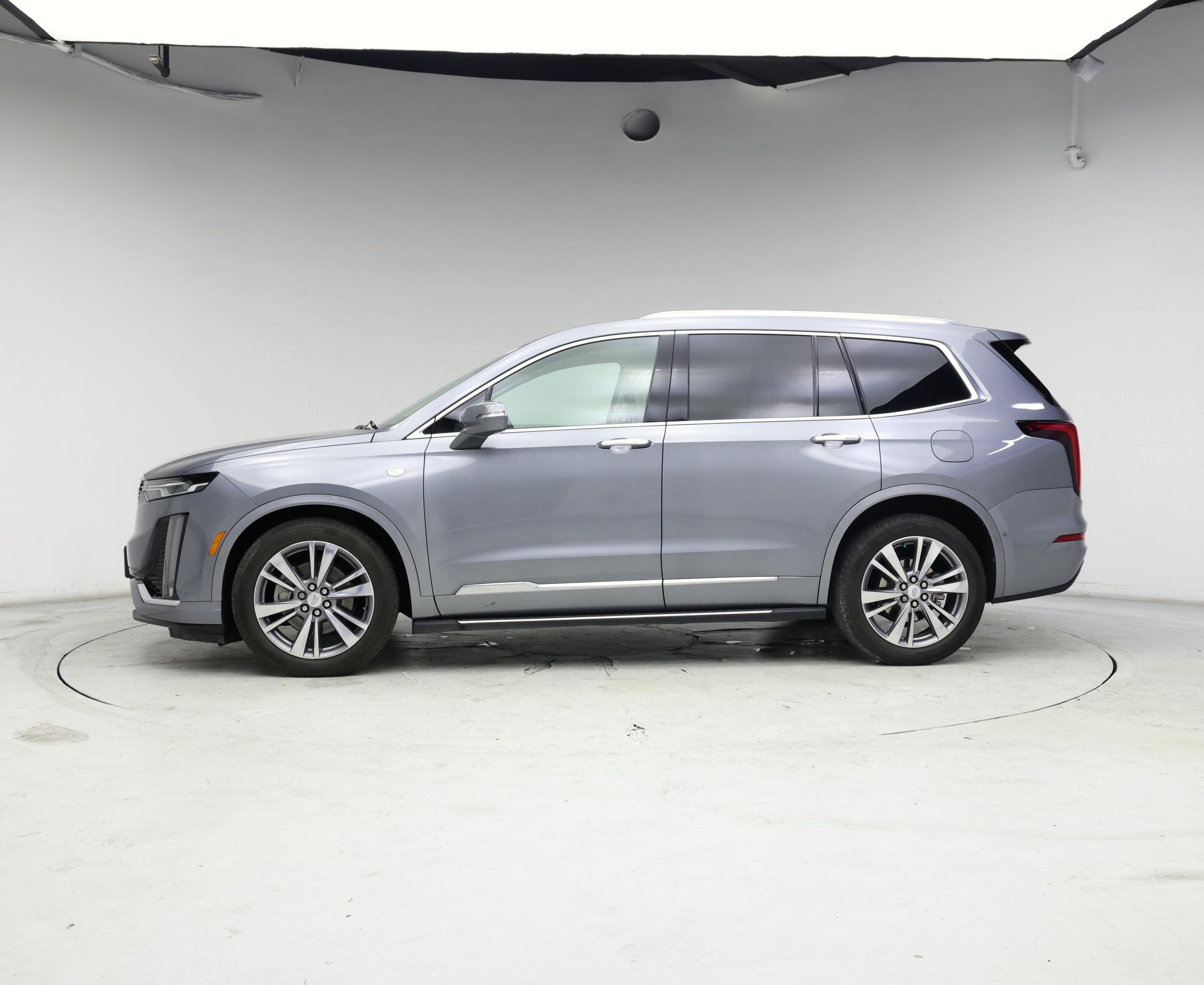 Thumbnail: 2020 Cadillac XT6 - 3