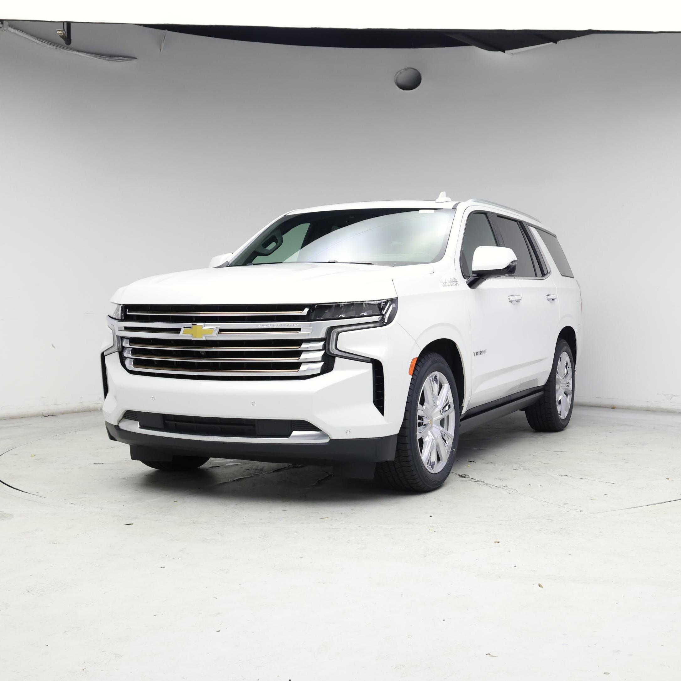 Thumbnail: 2023 Chevrolet Tahoe - 4