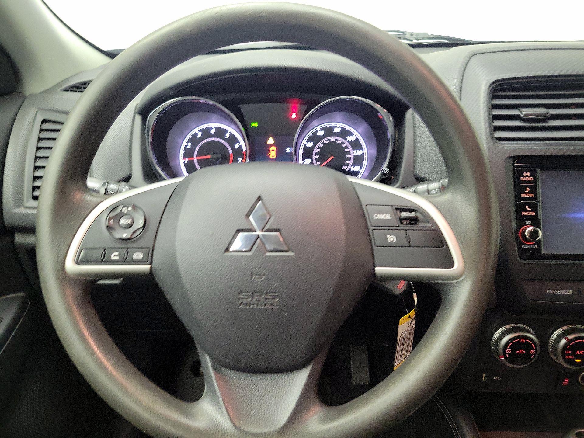 Thumbnail: 2021 Mitsubishi Outlander Sport - 10