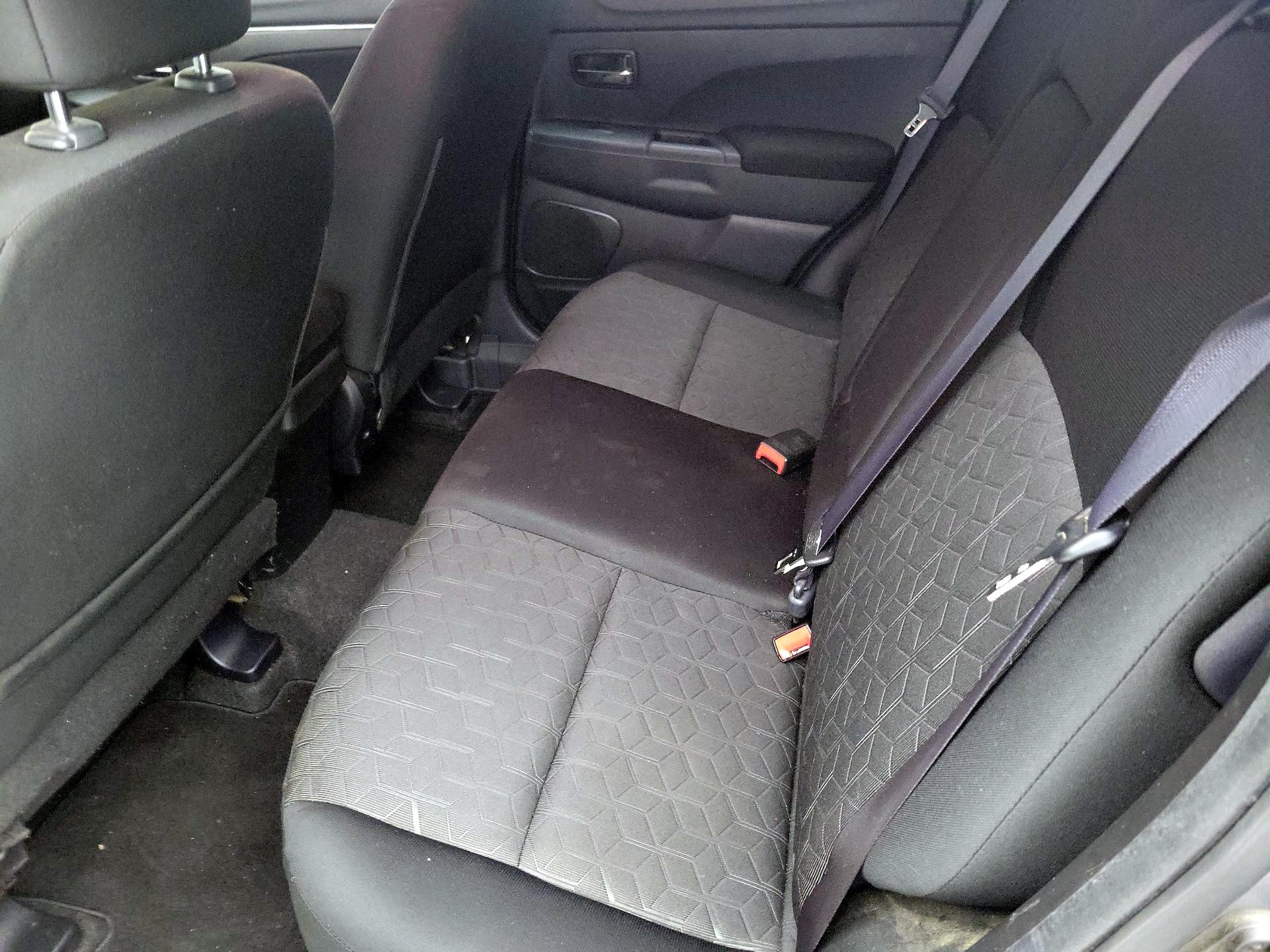 Thumbnail: 2021 Mitsubishi Outlander Sport - 18