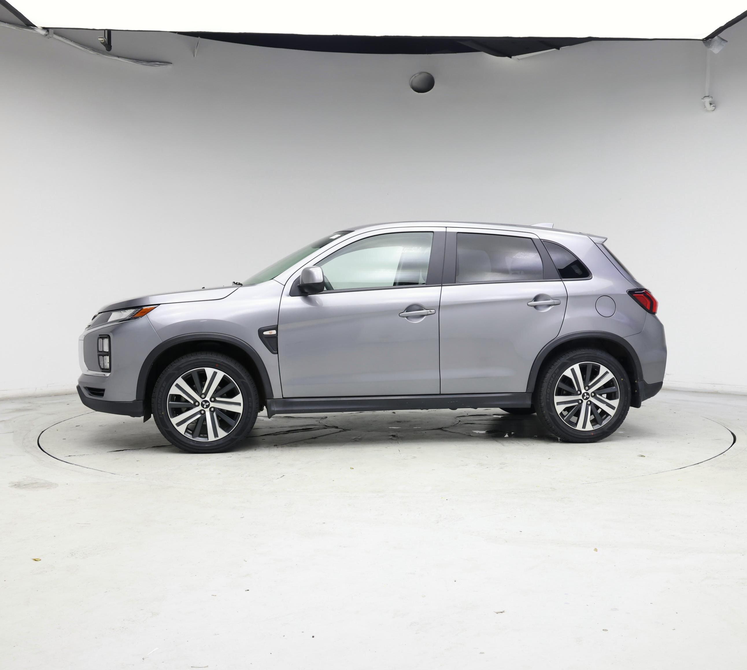 Thumbnail: 2021 Mitsubishi Outlander Sport - 3