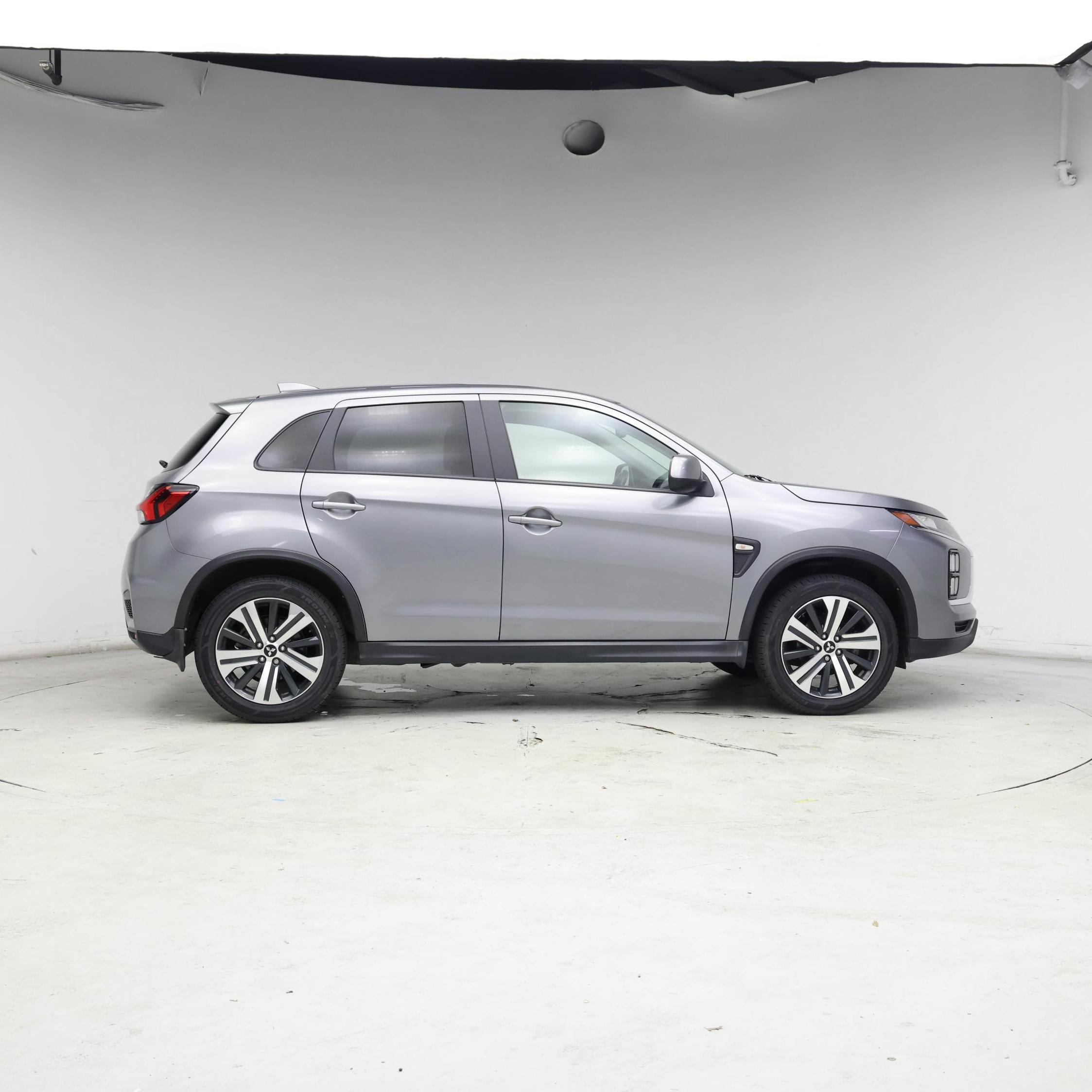 Thumbnail: 2021 Mitsubishi Outlander Sport - 7