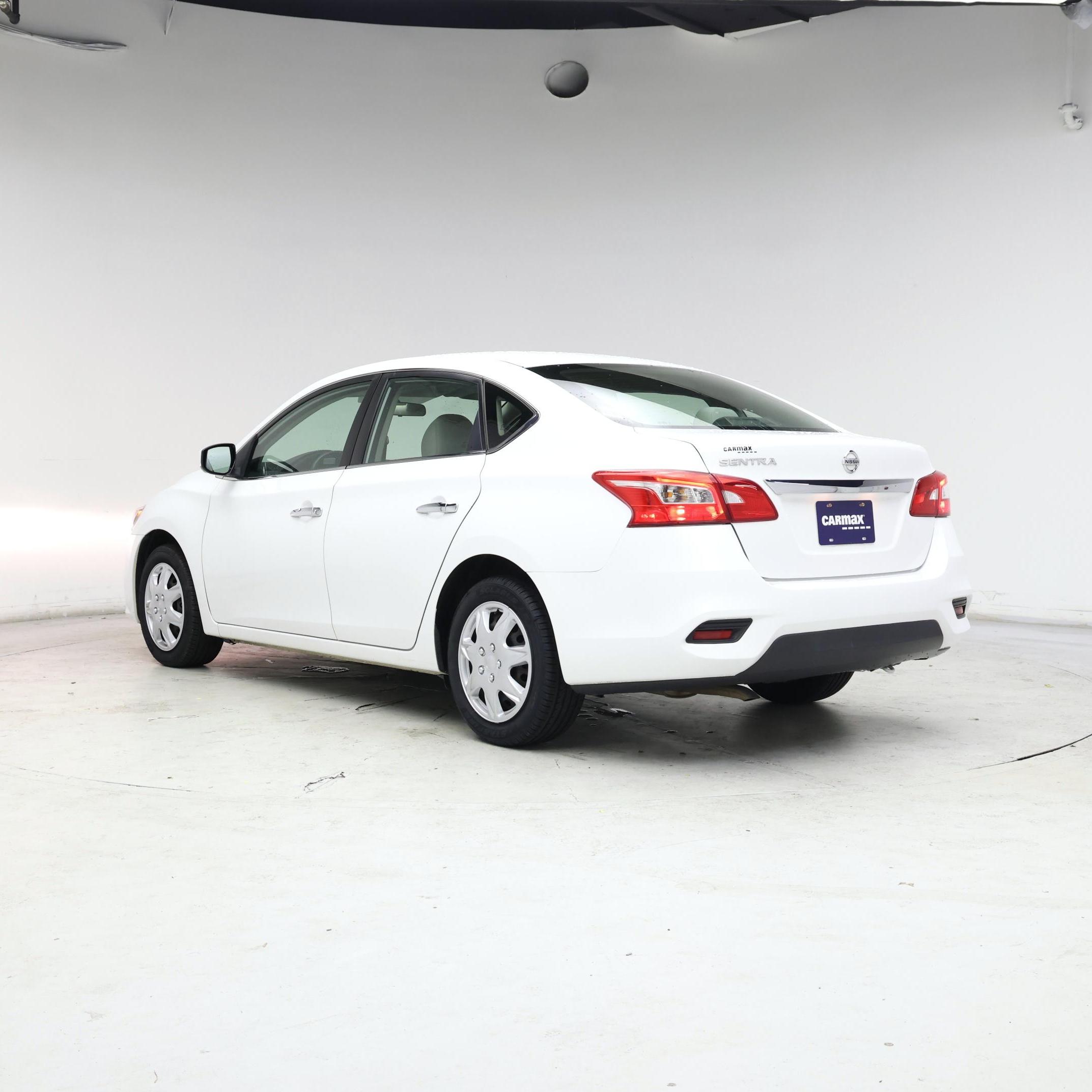 Thumbnail: 2017 Nissan Sentra - 2