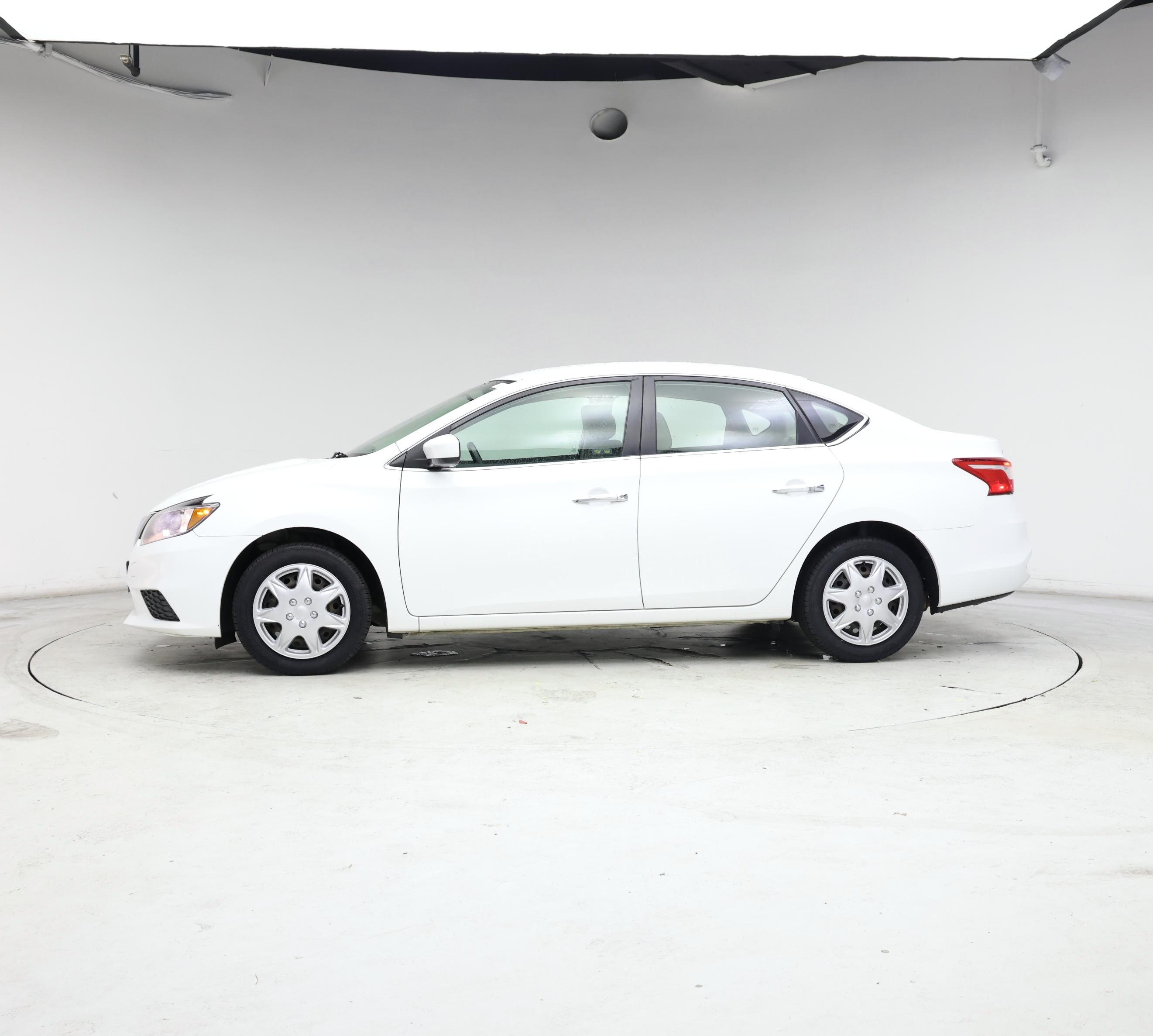 Thumbnail: 2017 Nissan Sentra - 3