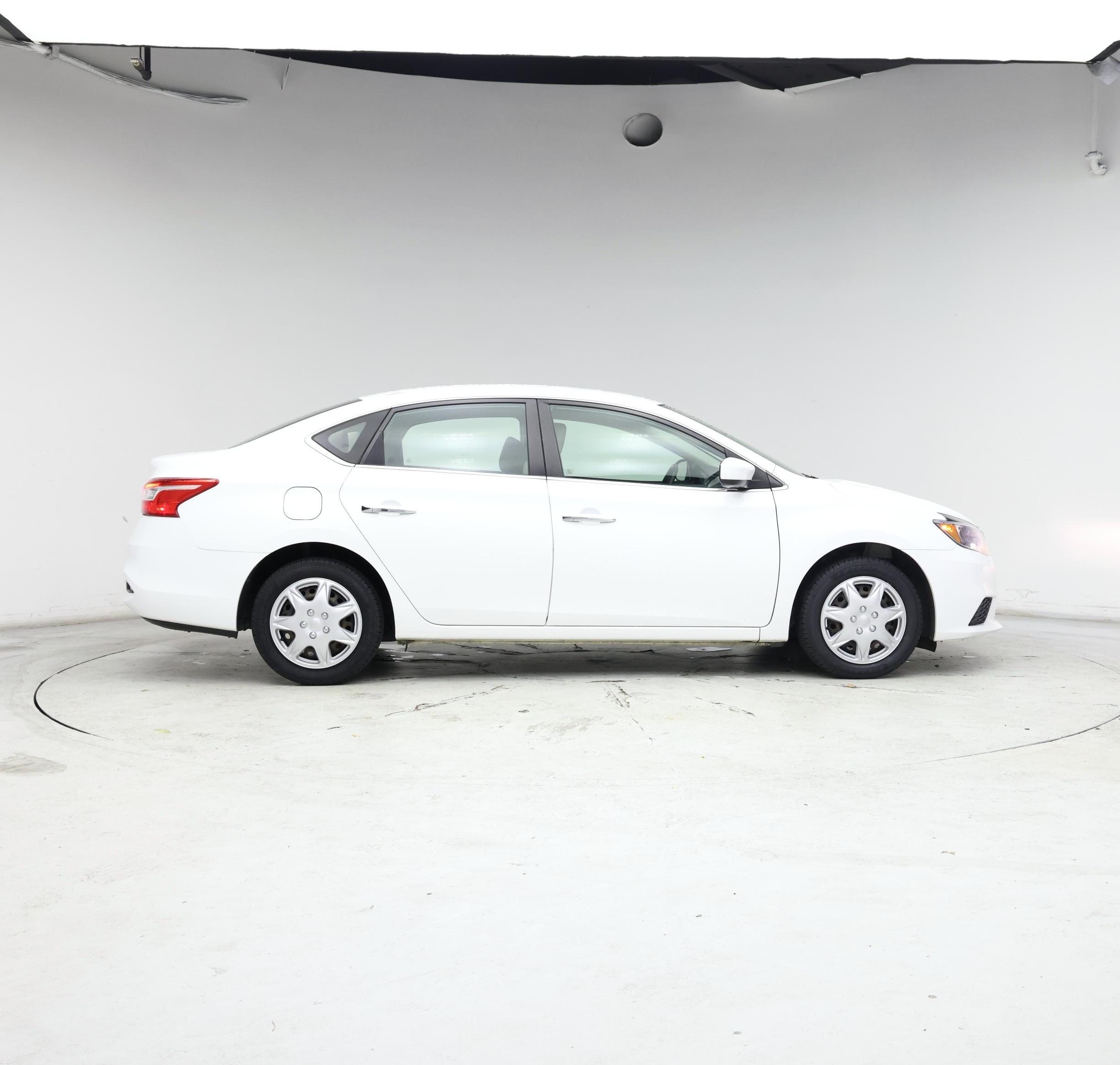 Thumbnail: 2017 Nissan Sentra - 7