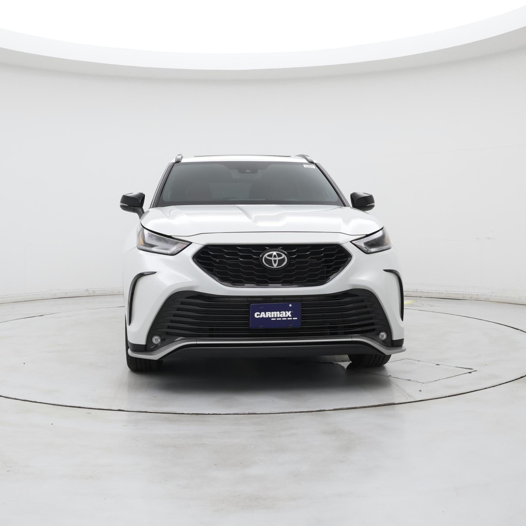 Thumbnail: 2022 Toyota Highlander - 5
