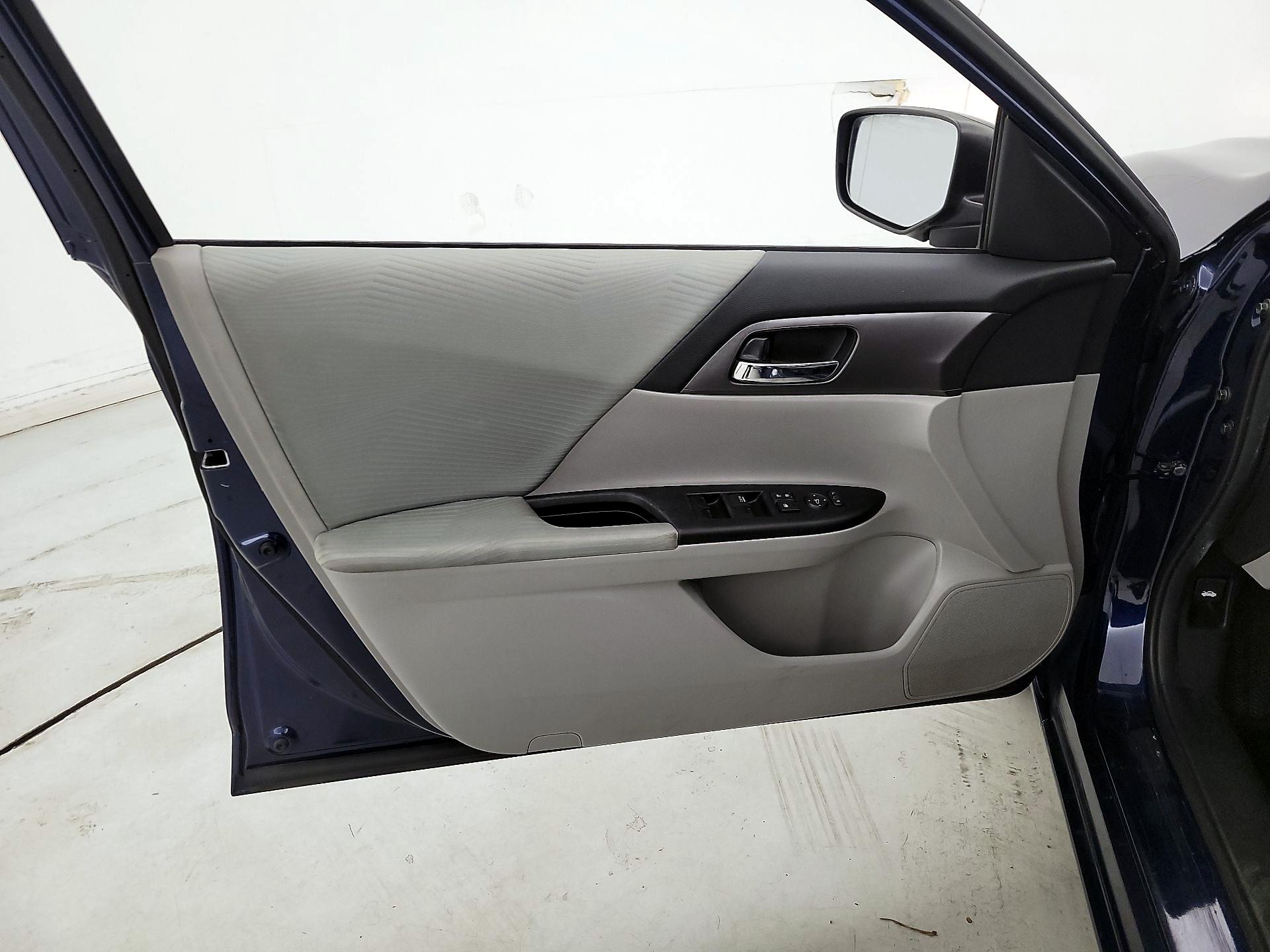 Thumbnail: 2014 Honda Accord - 12