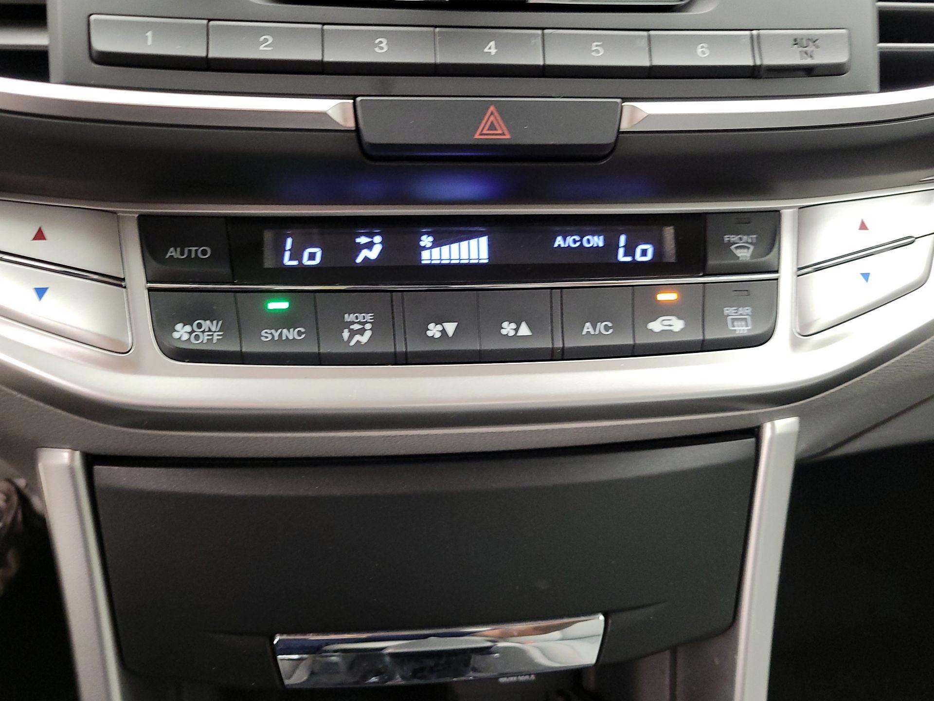 Thumbnail: 2014 Honda Accord - 16