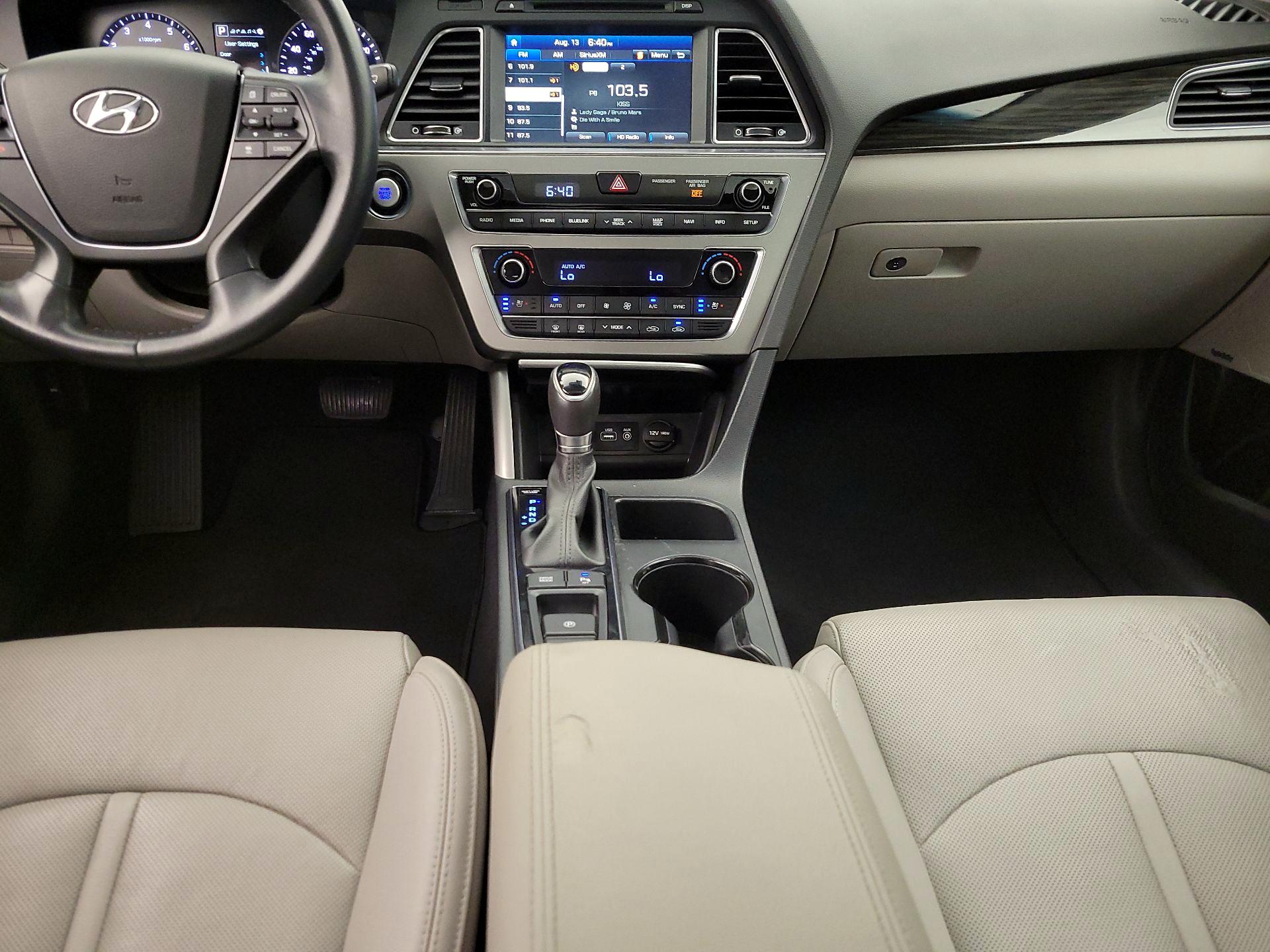 Thumbnail: 2017 Hyundai Sonata - 17