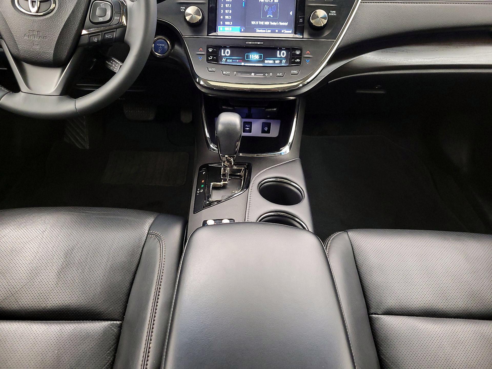 Thumbnail: 2016 Toyota Avalon - 17