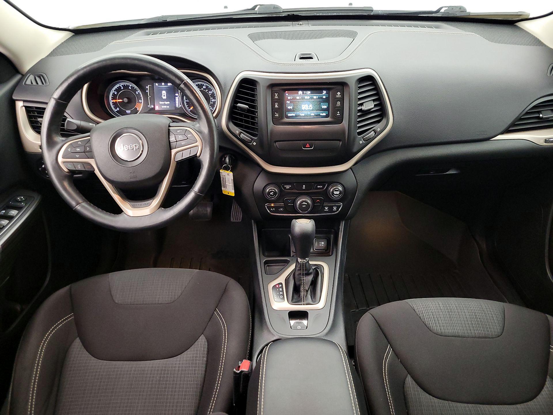 Thumbnail: 2015 Jeep Cherokee - 9