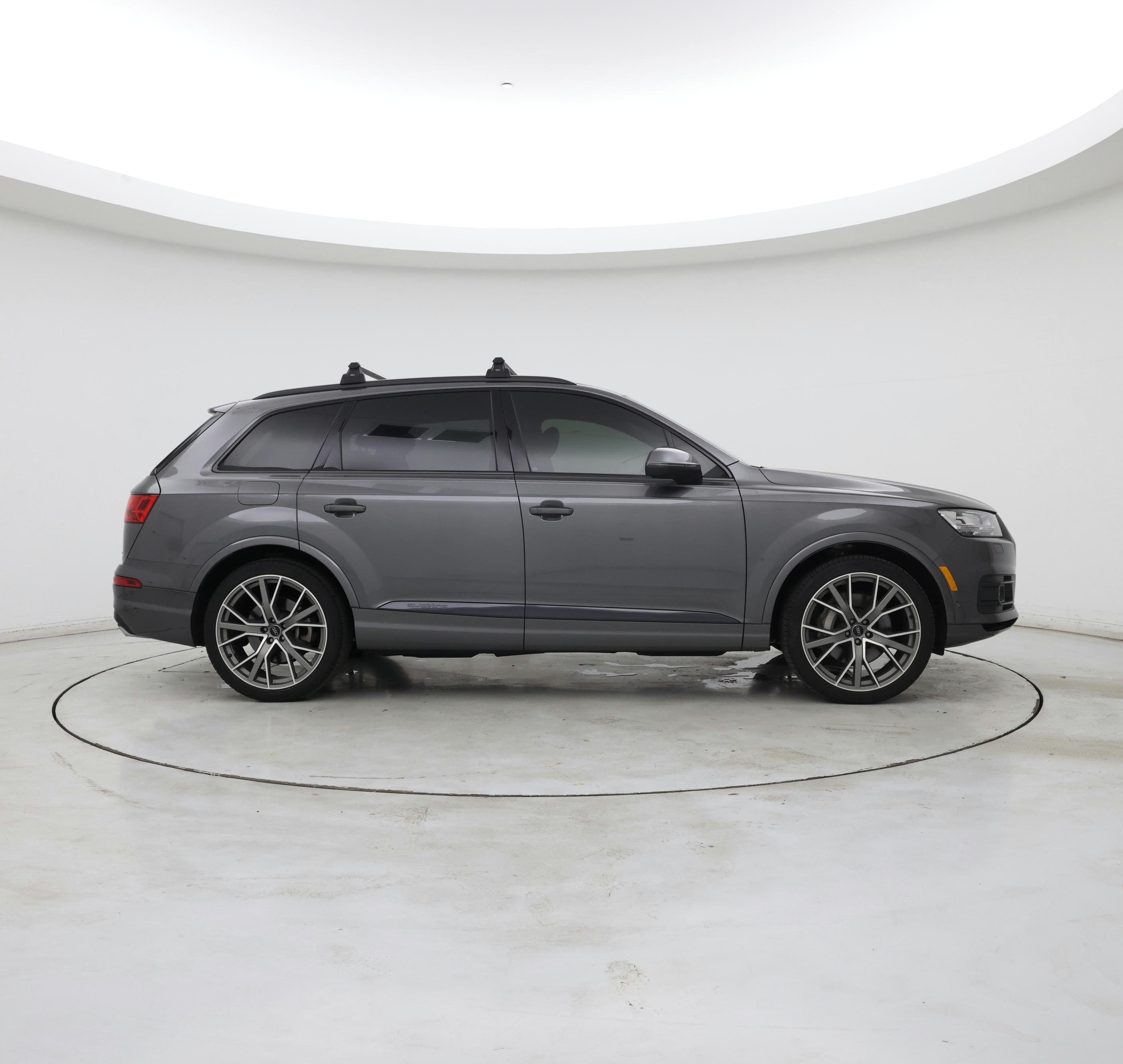 Thumbnail: 2019 Audi Q7 - 7