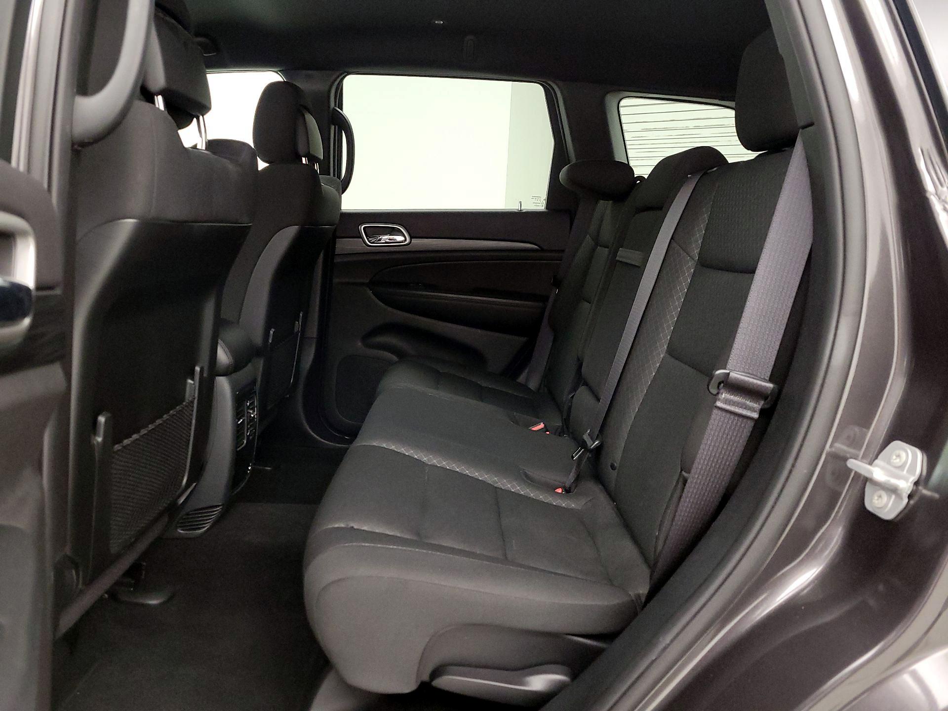 Thumbnail: 2019 Jeep Grand Cherokee - 19