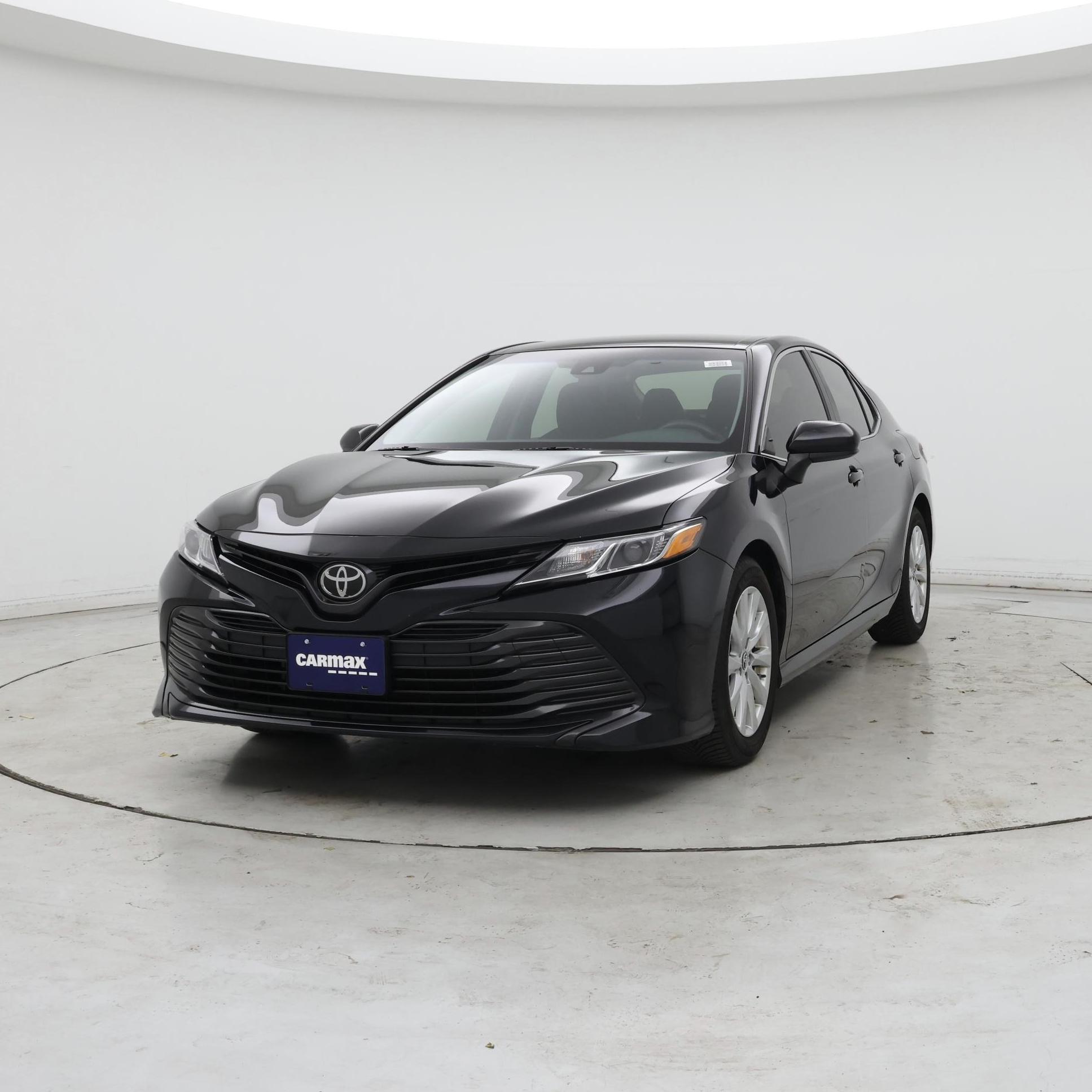 Thumbnail: 2018 Toyota Camry - 4