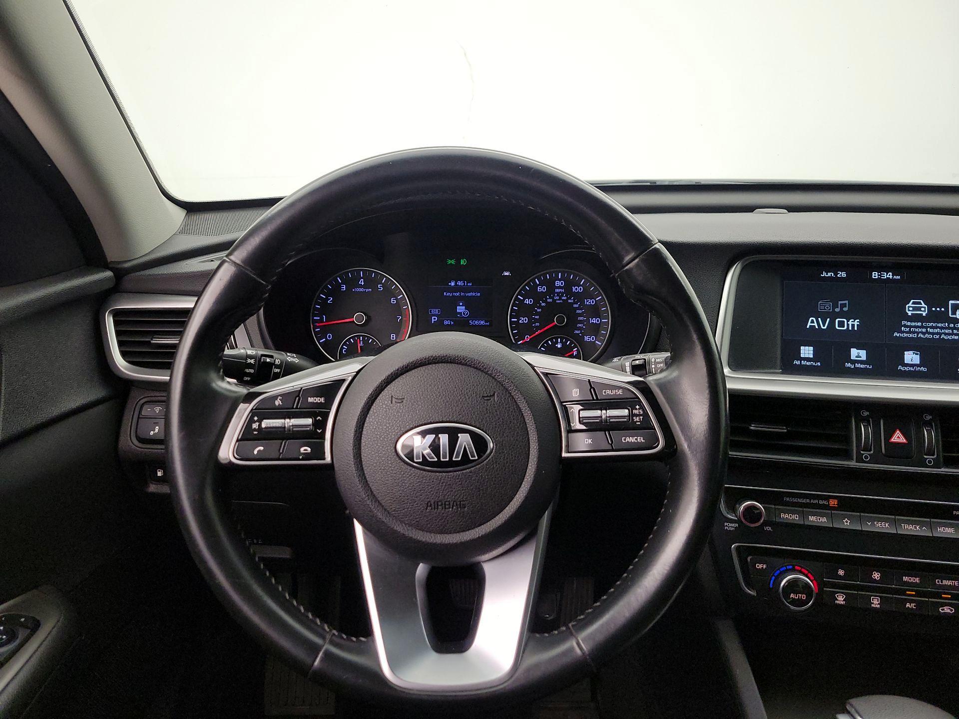 Thumbnail: 2019 Kia Optima - 10