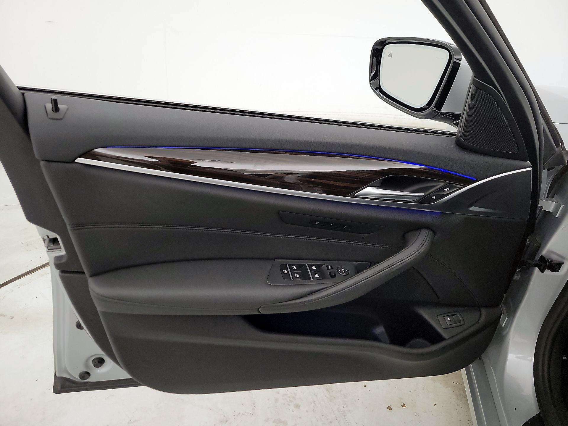Thumbnail: 2019 BMW 5 Series - 12