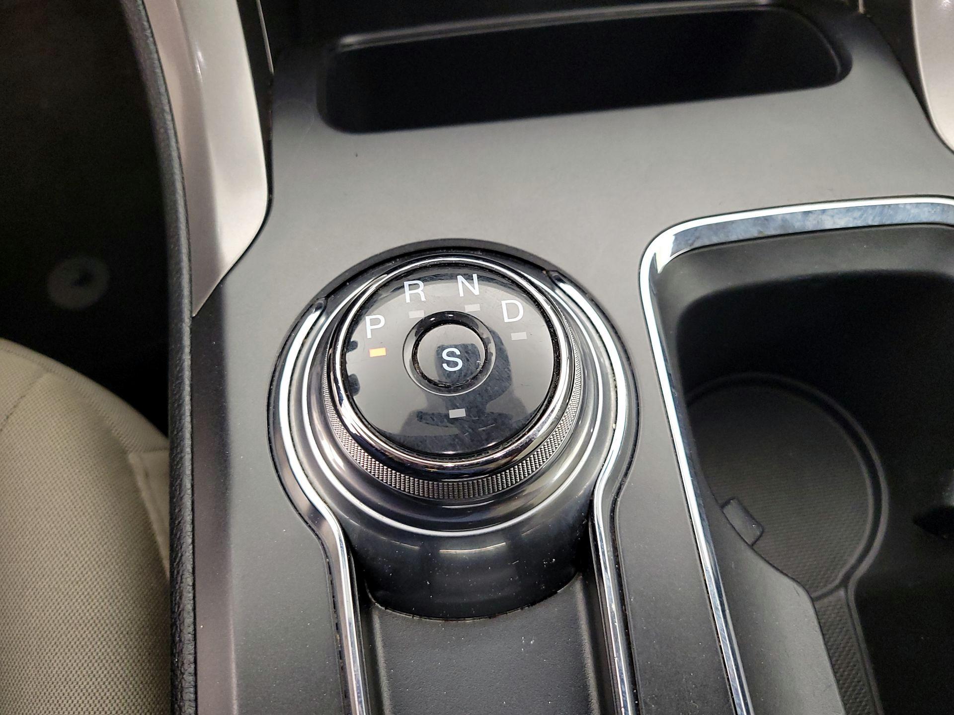 Thumbnail: 2019 Ford Fusion - 17