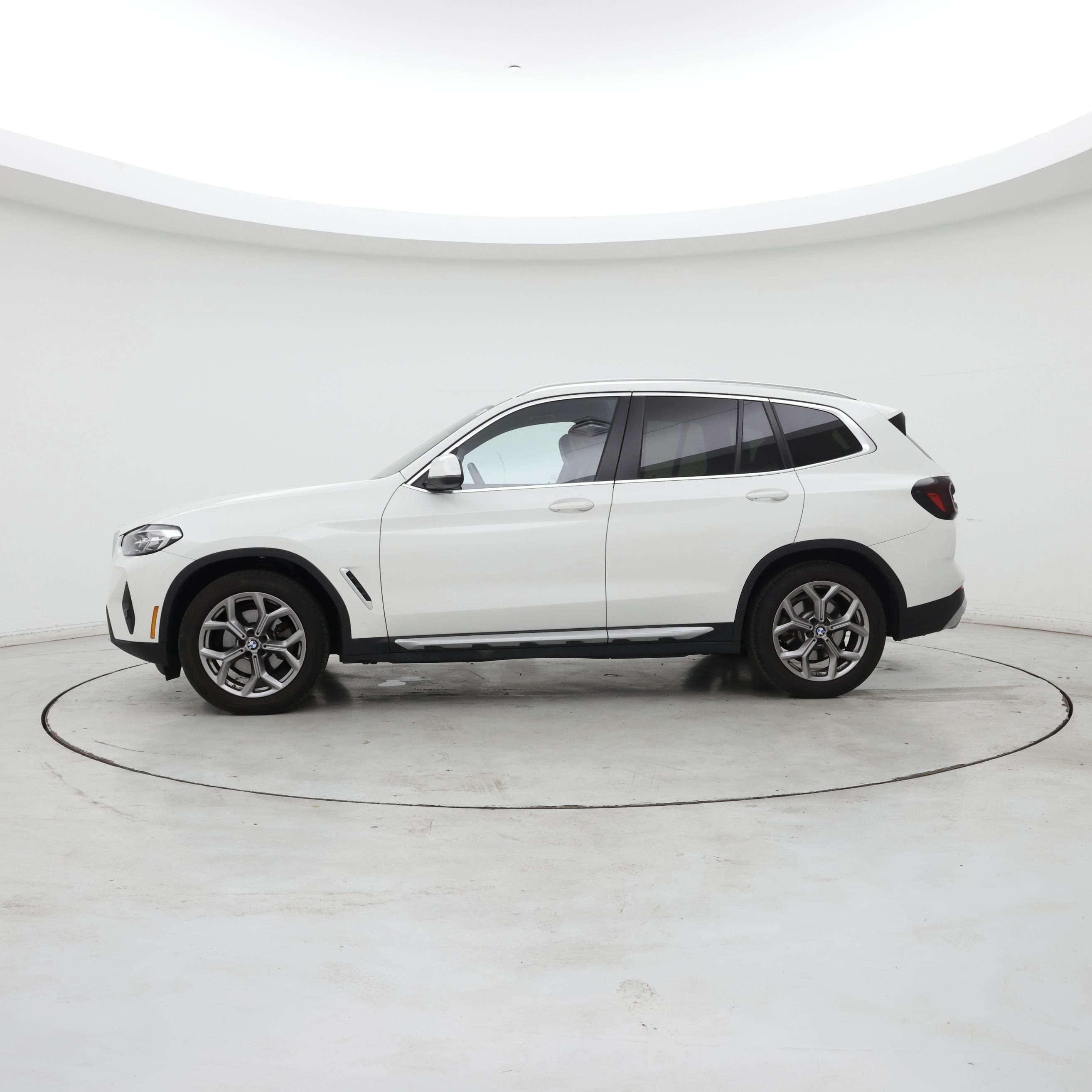 Thumbnail: 2022 BMW X3 - 3