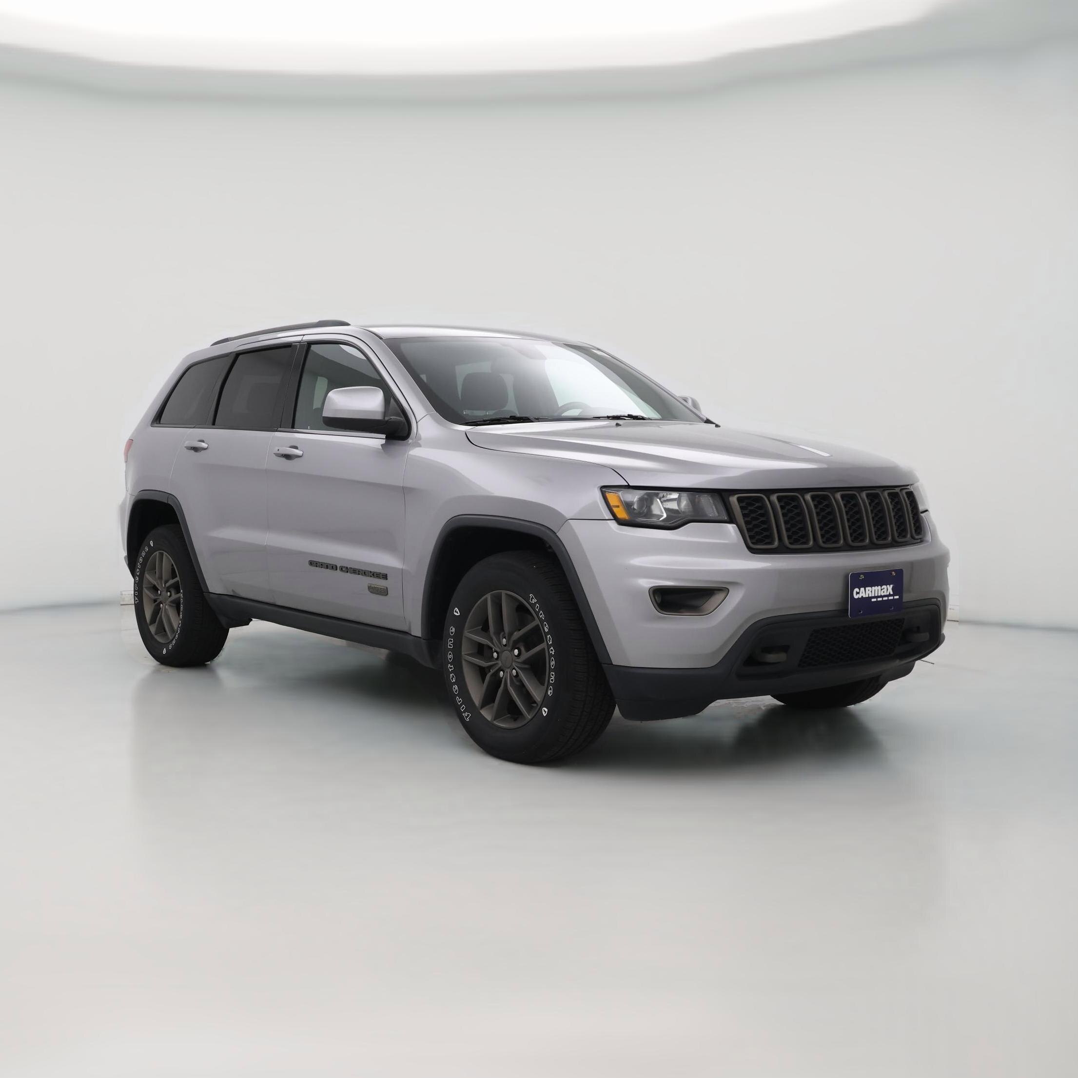 Thumbnail: 2016 Jeep Grand Cherokee - 1