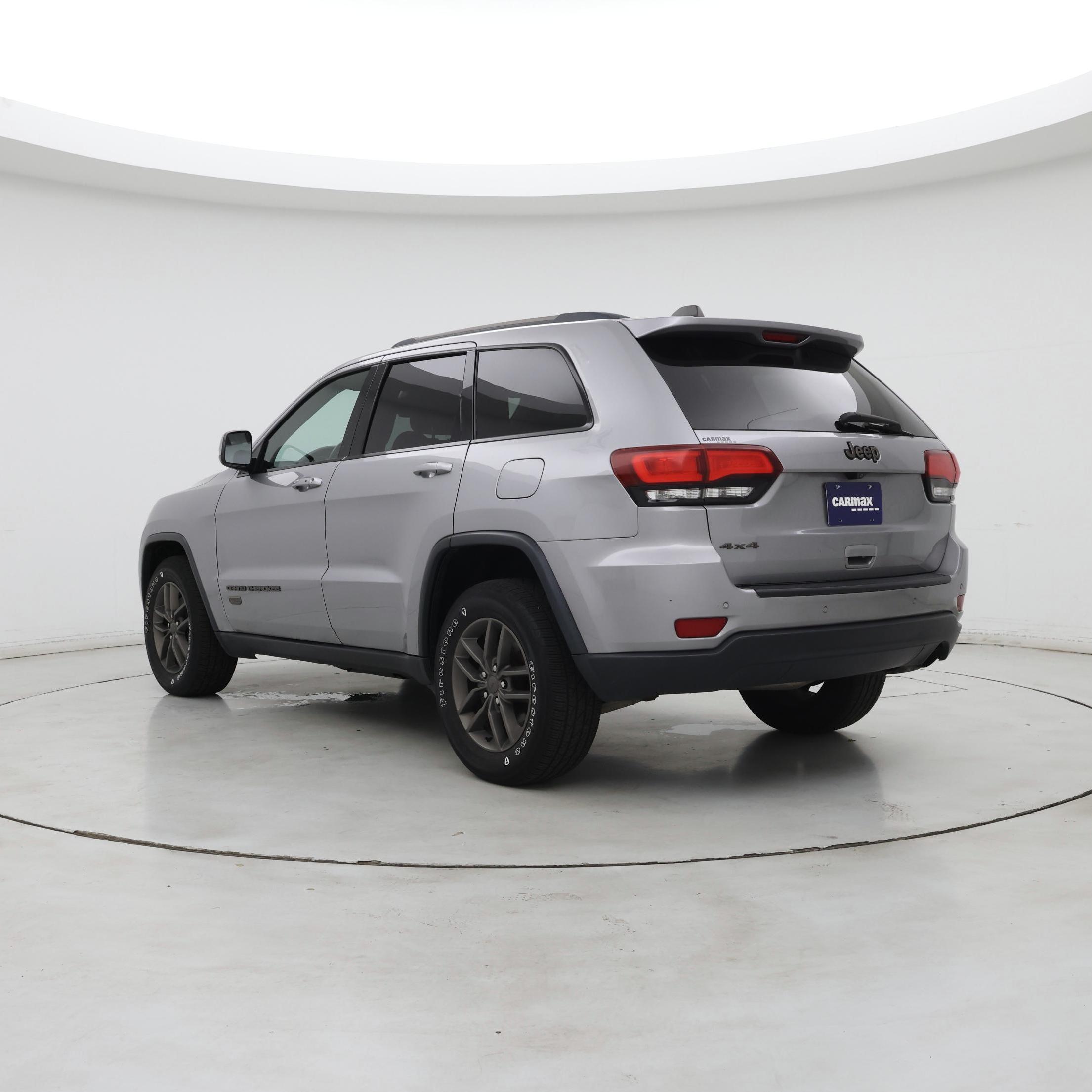 Thumbnail: 2016 Jeep Grand Cherokee - 2