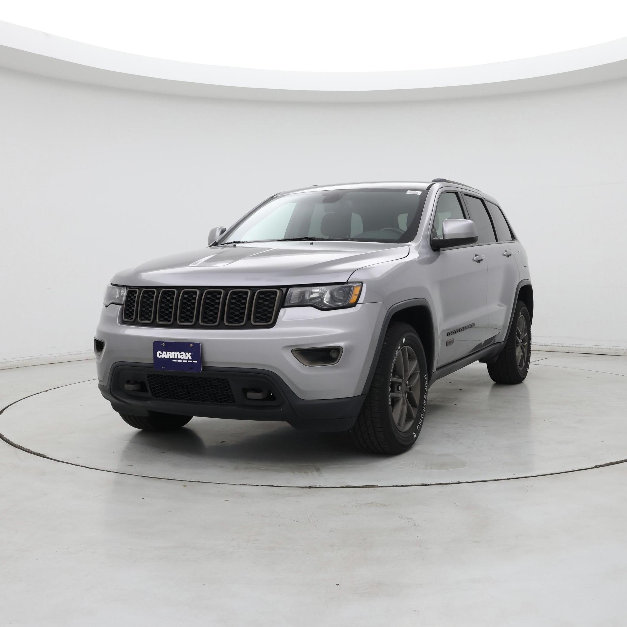 Thumbnail: 2016 Jeep Grand Cherokee - 4