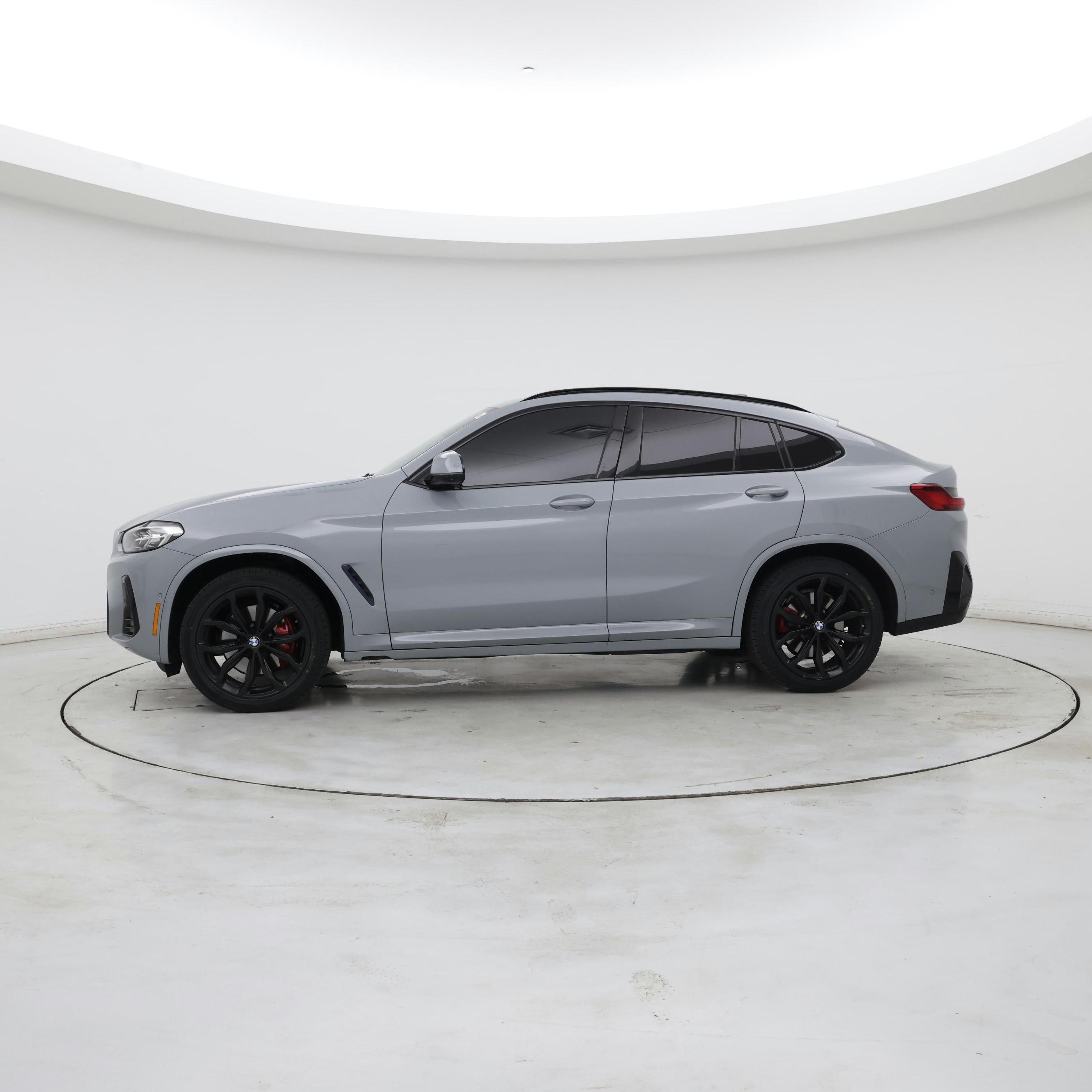 Thumbnail: 2022 BMW X4 - 3